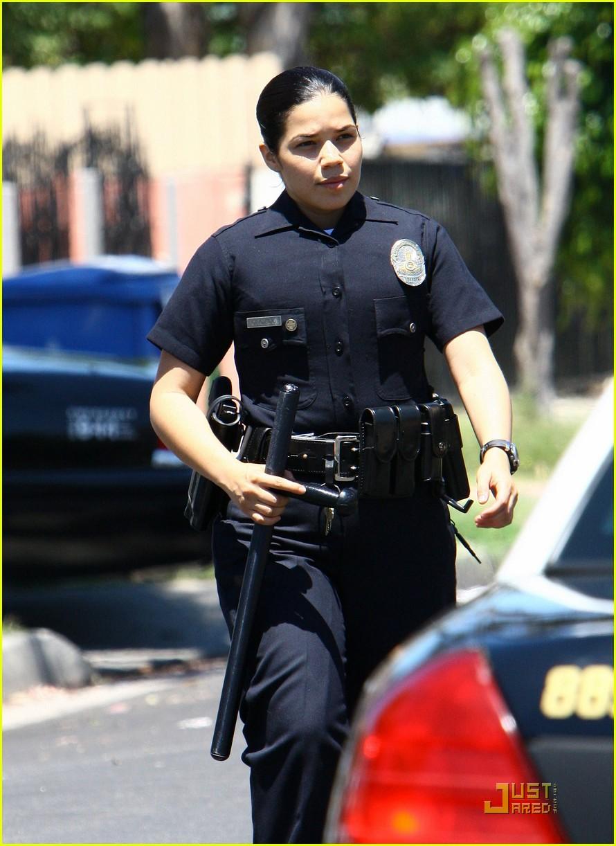 890x1222 Jake Gyllenhaal: 'End of Watch' with America Ferrera!: Photo 2566409. America Ferrera, Jake Gyllenhaal, Michael Pena Picture