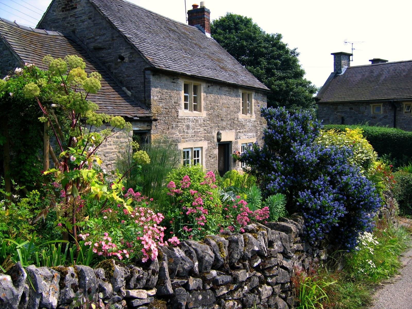 1600x1200 Free download Cottage Garden in Tissington Derbyshire O 1600x1200 NO9 Desktop [1600x1200] for your Desktop, Mobile & Tablet. Explore Cottage Desktop Wallpaper. Country Cottage Wallpaper, Computer English Country Cottage