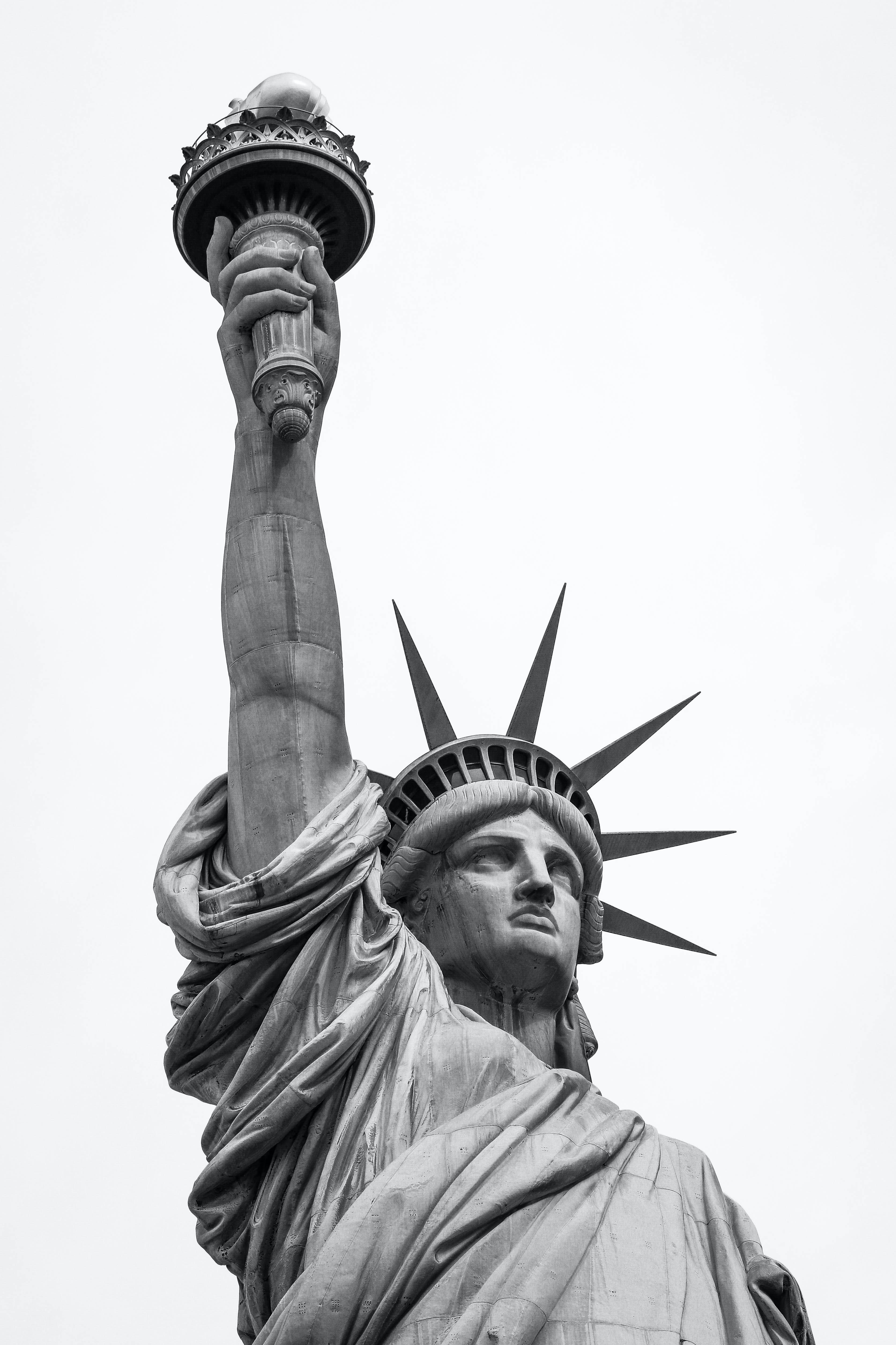 3343x5015 Statue Of Liberty HD Wallpaper