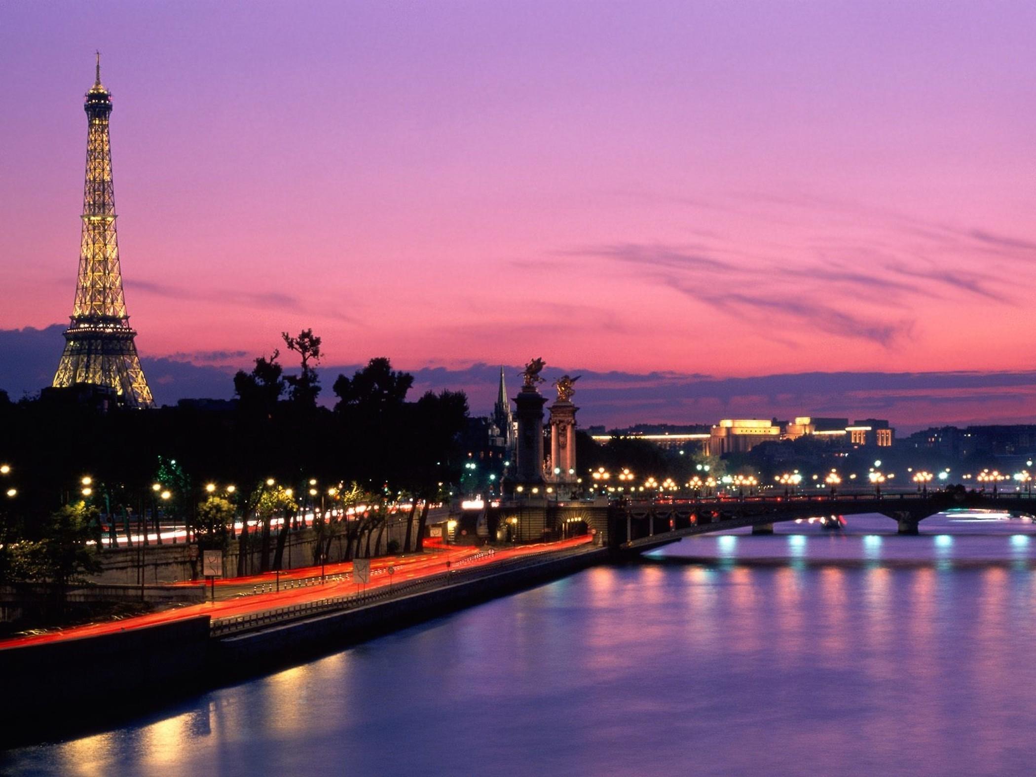 2100x1575 Eiffel Tower Paris France Sunset Wallpaper