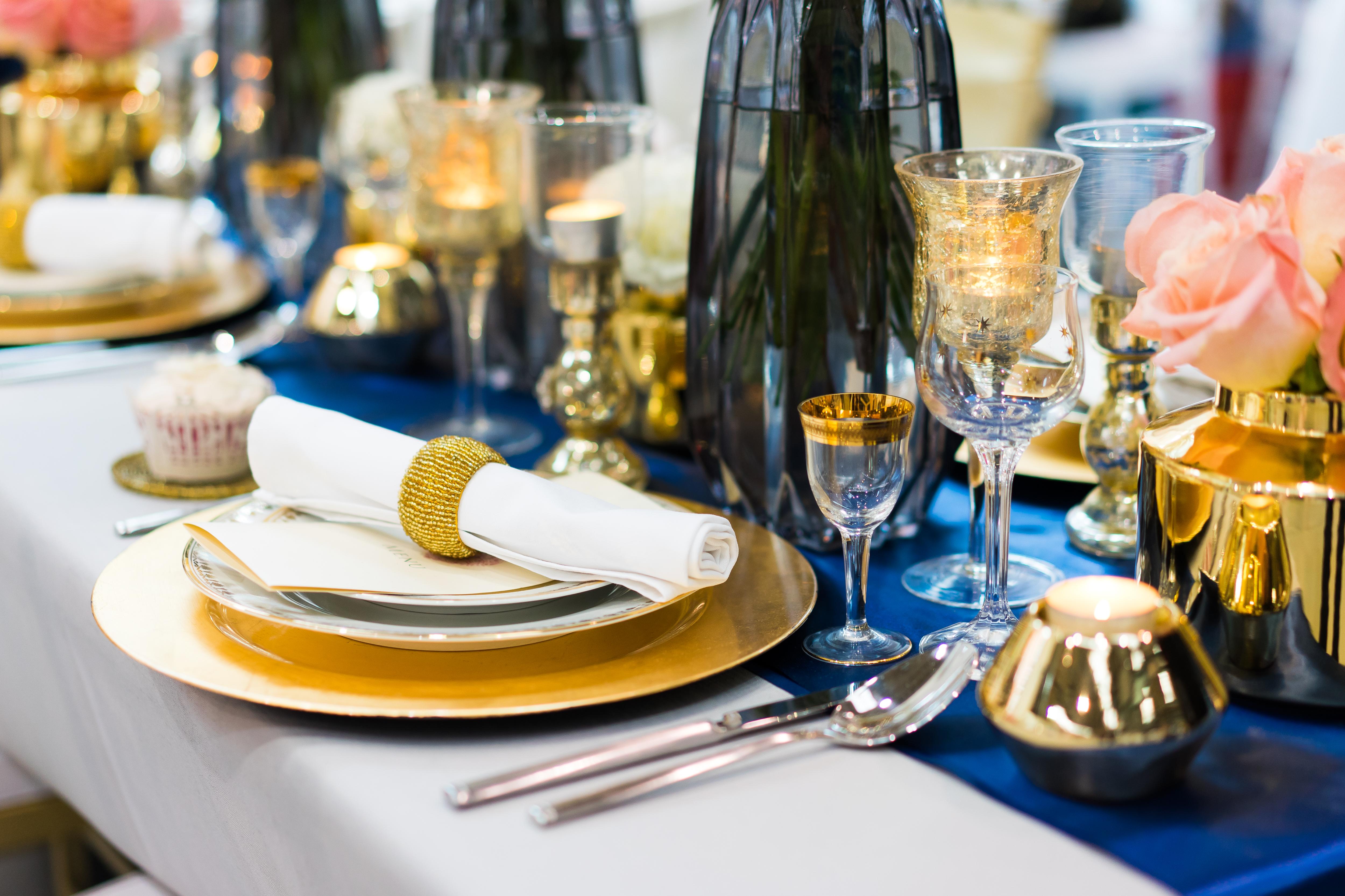 5000x3333 Wedding Lunch Table Setting in Blue and Gold Color Free