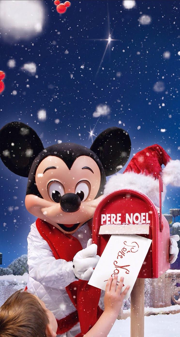 744x1392 Mickey Mouse New Years Wallpaper
