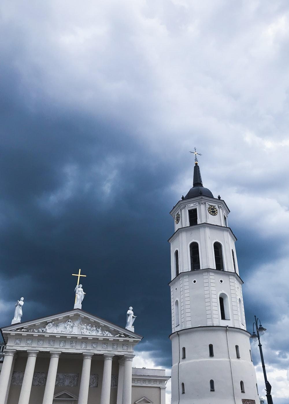 1000x1395 Vilnius Old Town Picture. Download Free Image