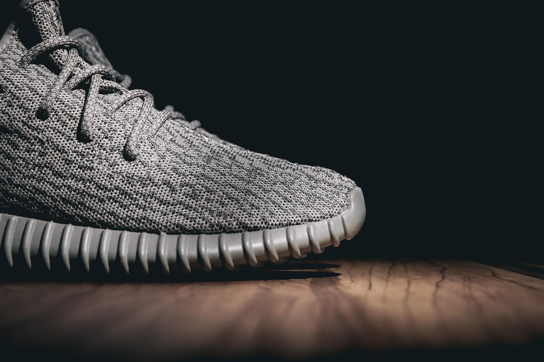 1800x1200 Yeezy Moonrock Wallpaper Hypebeast