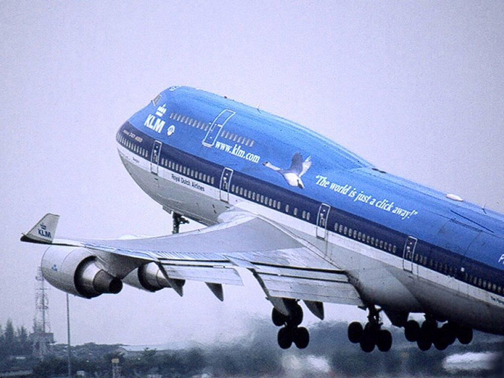 1024x768 Art news: Jumbo Jet Boeing 747 400 Of Japan Airlines Aircraft Wallpaper 2631