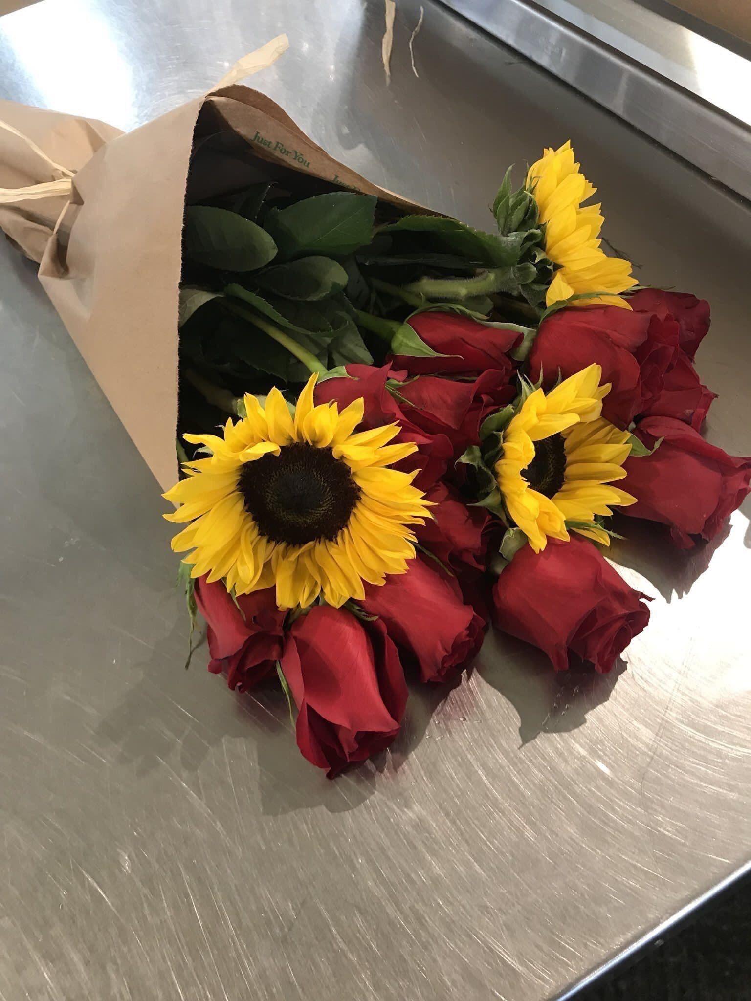 1536x2048 Sunflowers and roses. Sunflowers and roses, Beautiful flowers, Flowers bouquet