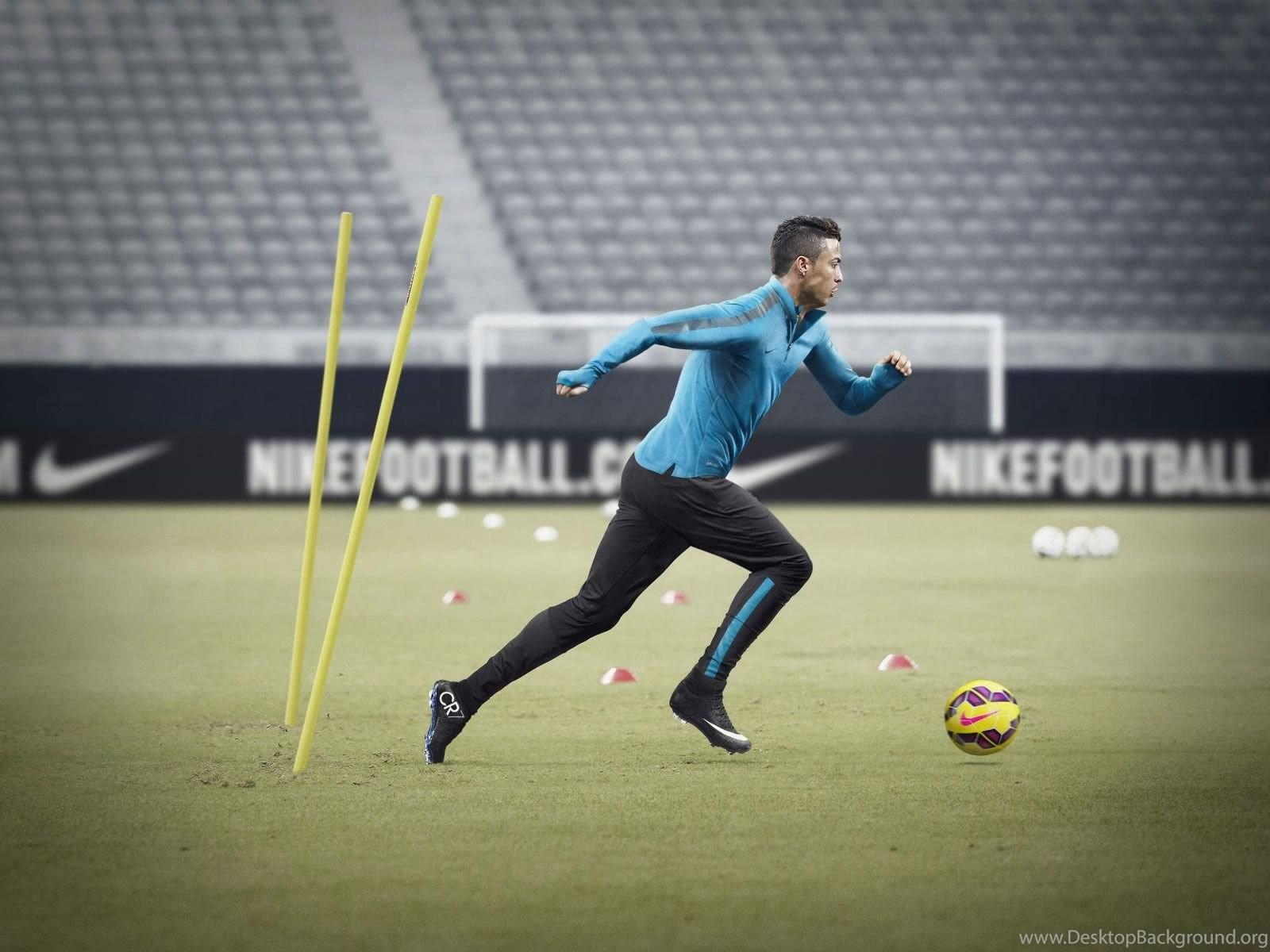 1600x1200 Cristiano Ronaldo Nike Running Wallpaper Cristiano Ronaldo. Desktop Background