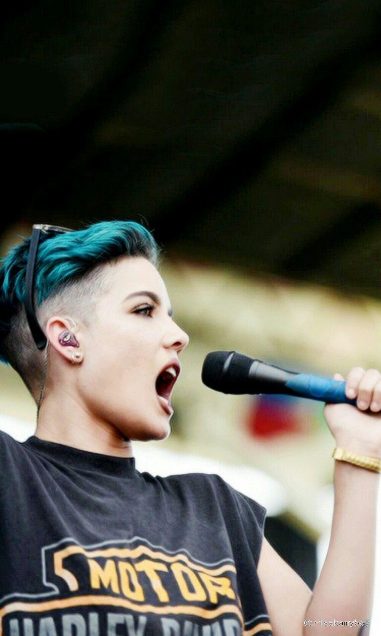 768x1280 Halsey Wallpaper