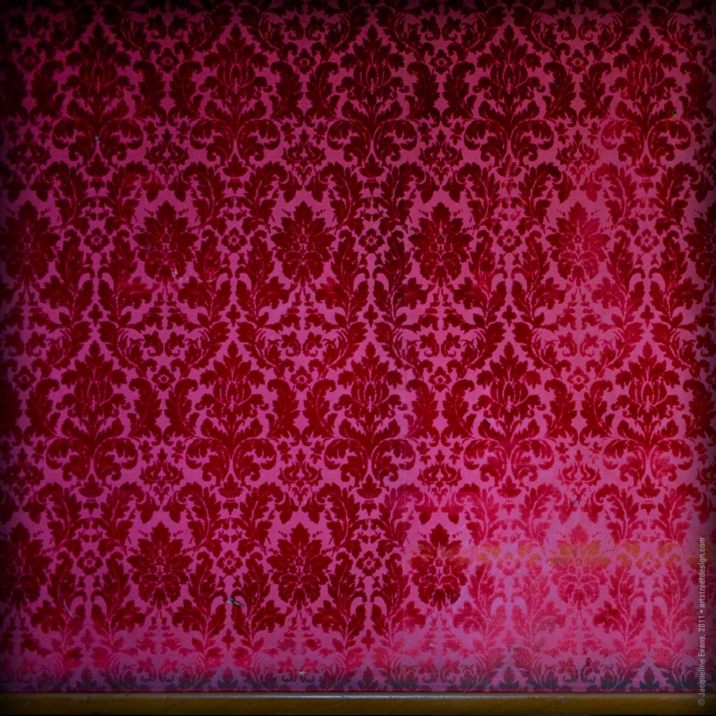 1024x1024 Velvet Wallpaper