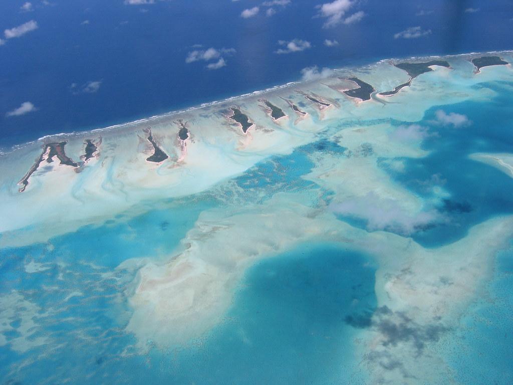 1024x768 Kiribati Island