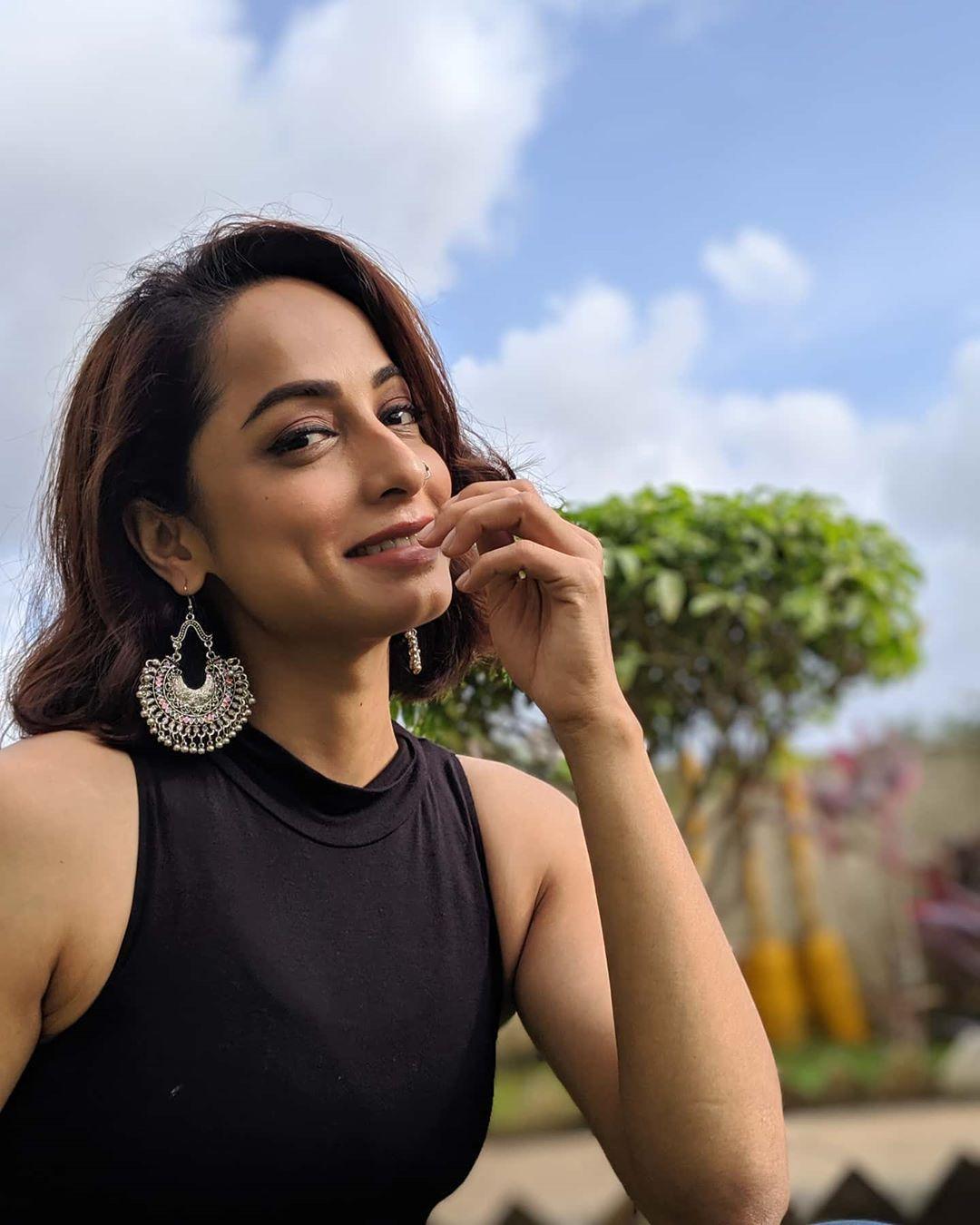 Cid фото. Mugshots afro. Cid net. Easypay logo. Shikhandini.