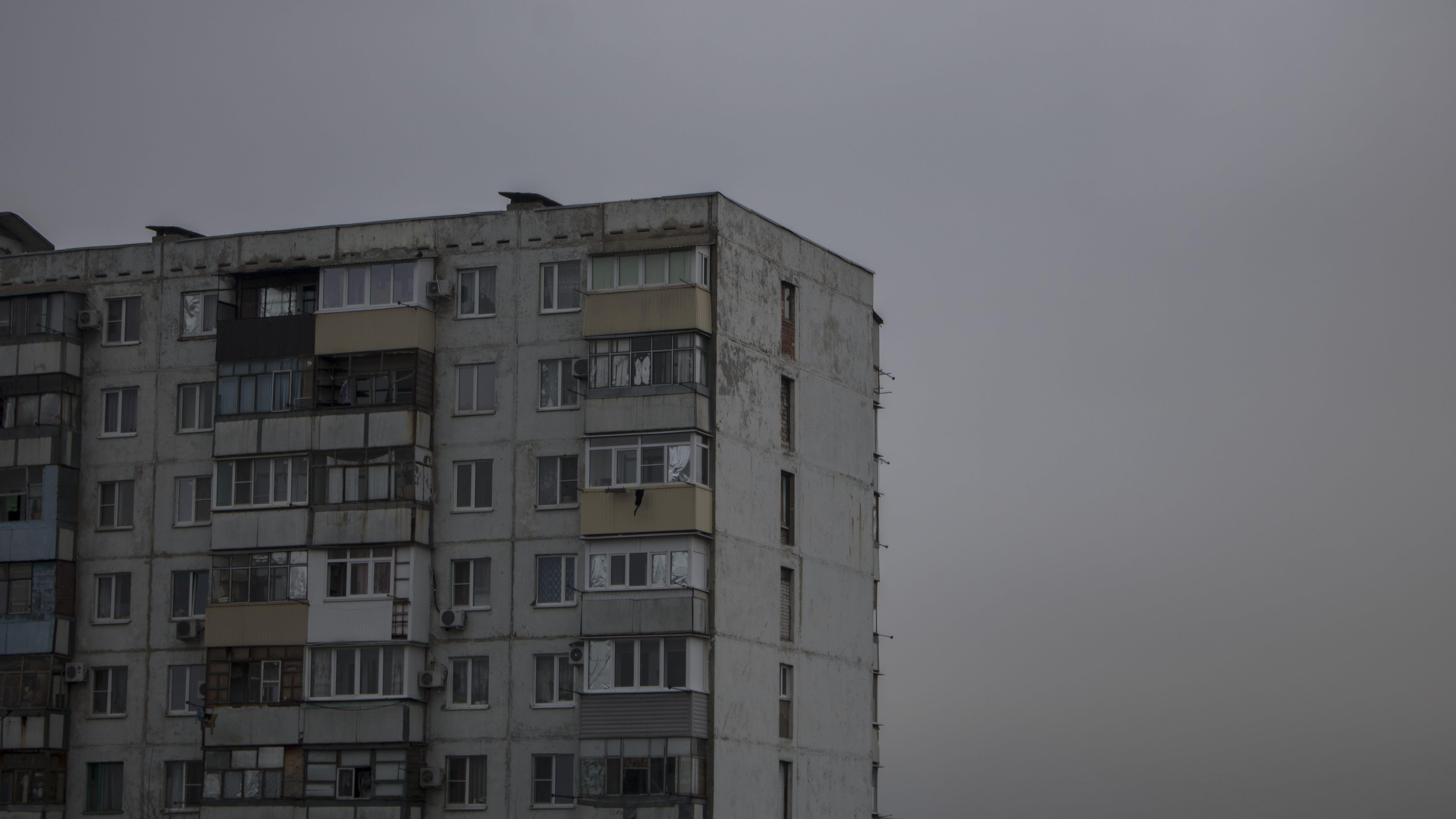 6000x3376 city simple background #building #Russia K #wallpaper #hdwallpaper #desktop. Building exterior, Simple background, Building