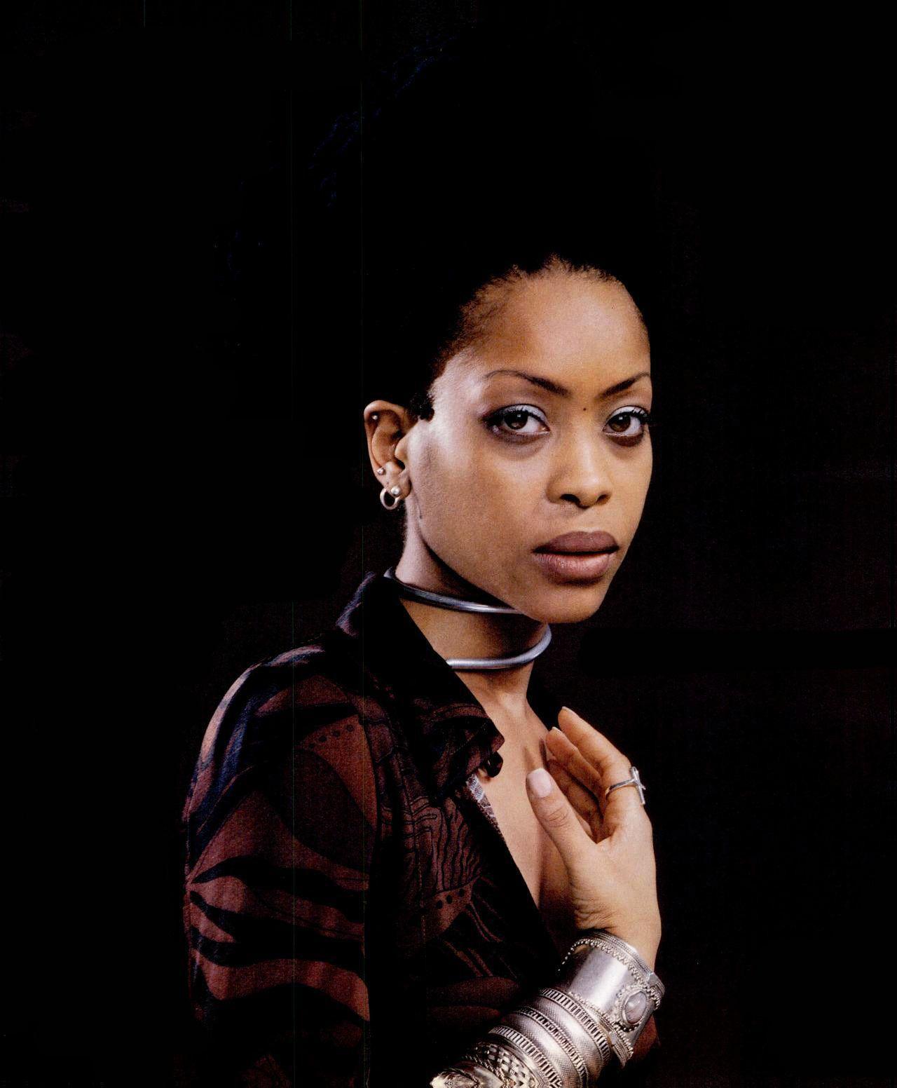 1280x1552 Erykah Badu Wallpaper
