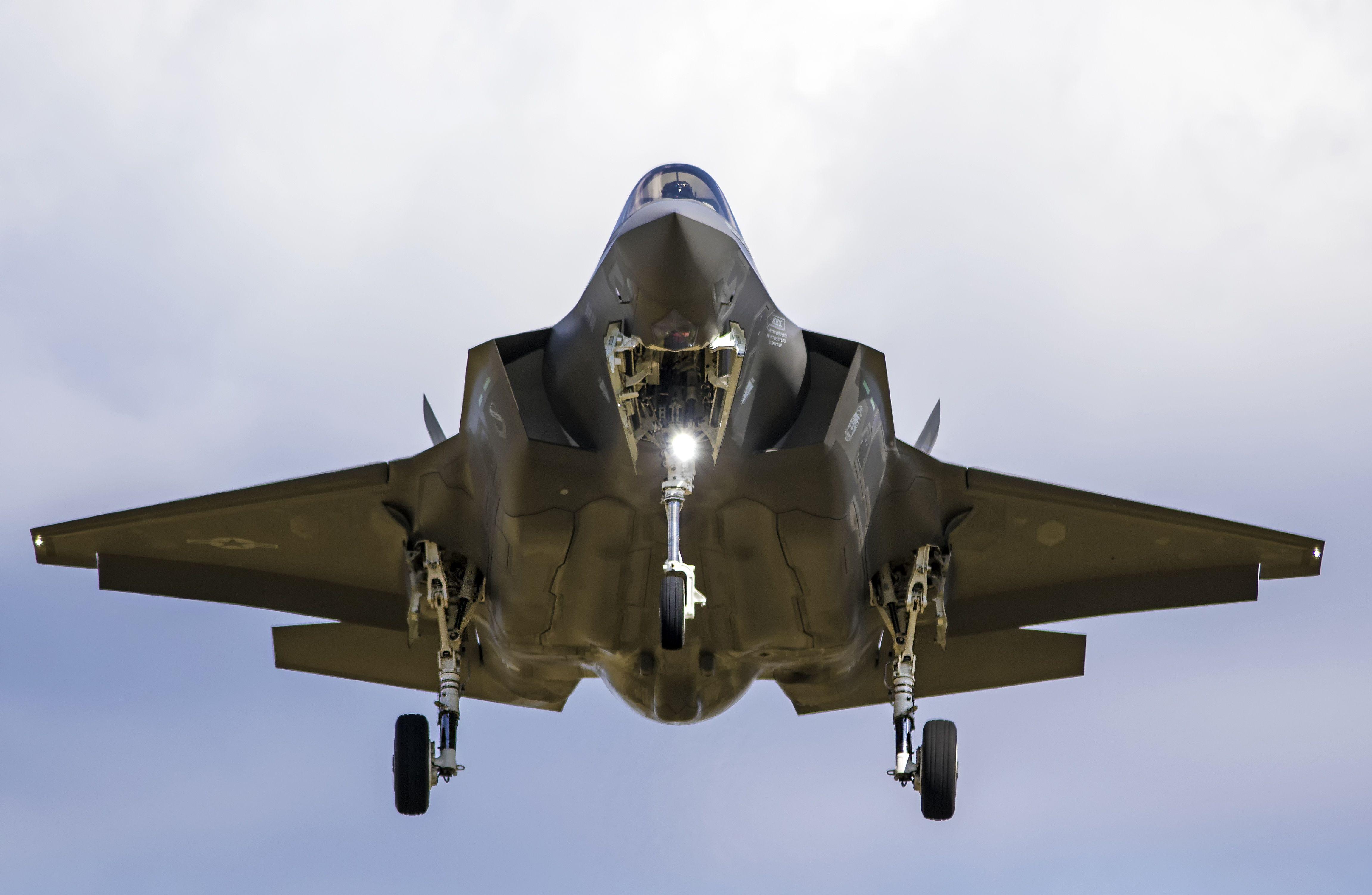 4604x3004 Lockheed Martin F 35 Lightning II Warplane Aircraft Jet Fighter