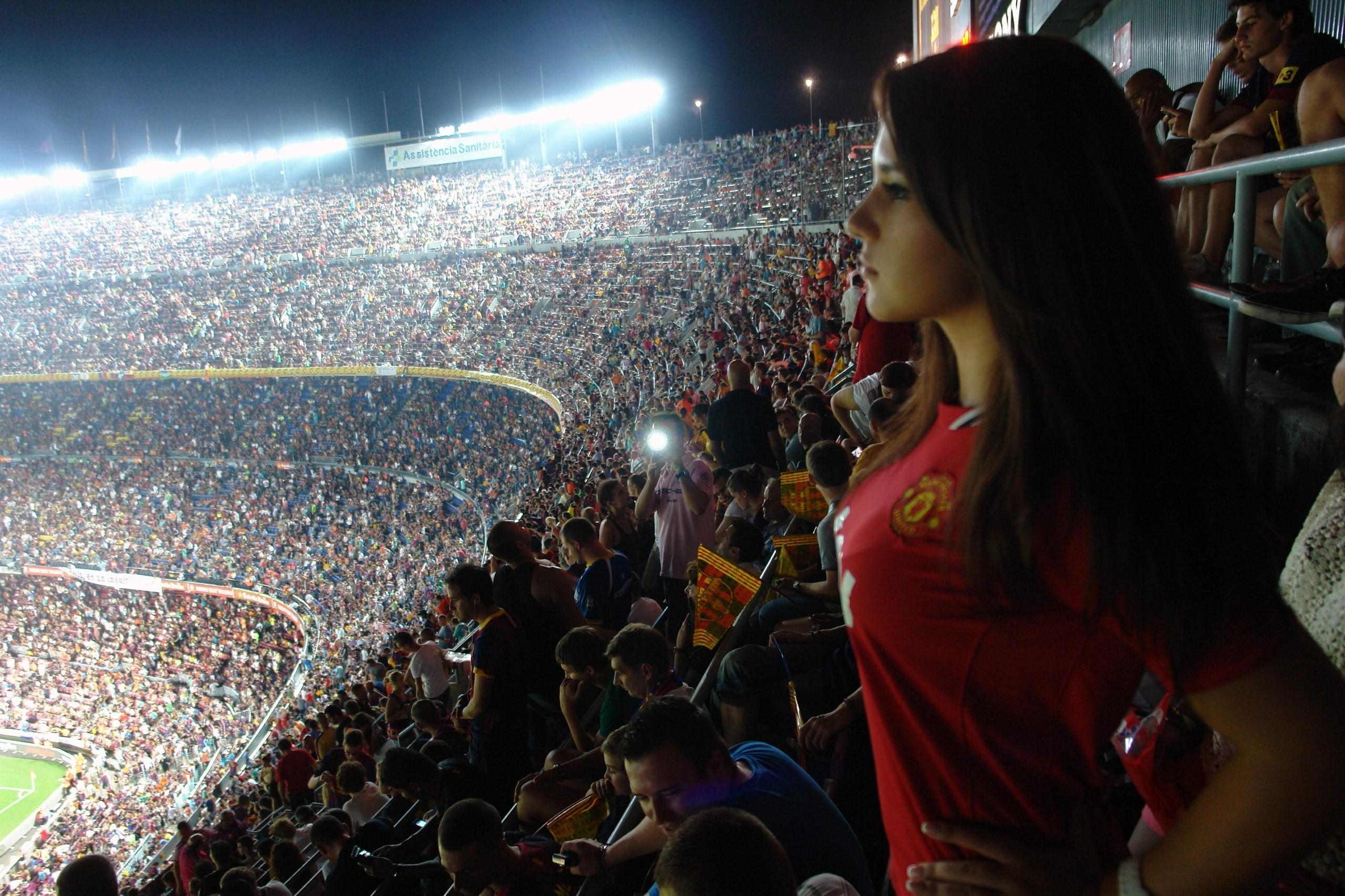 2560x1707 #stadium, #brunette, #fans, #Manchester United, #sports, #soccer, #Camp Nou, #women, wallpaper. Mocah HD Wallpaper