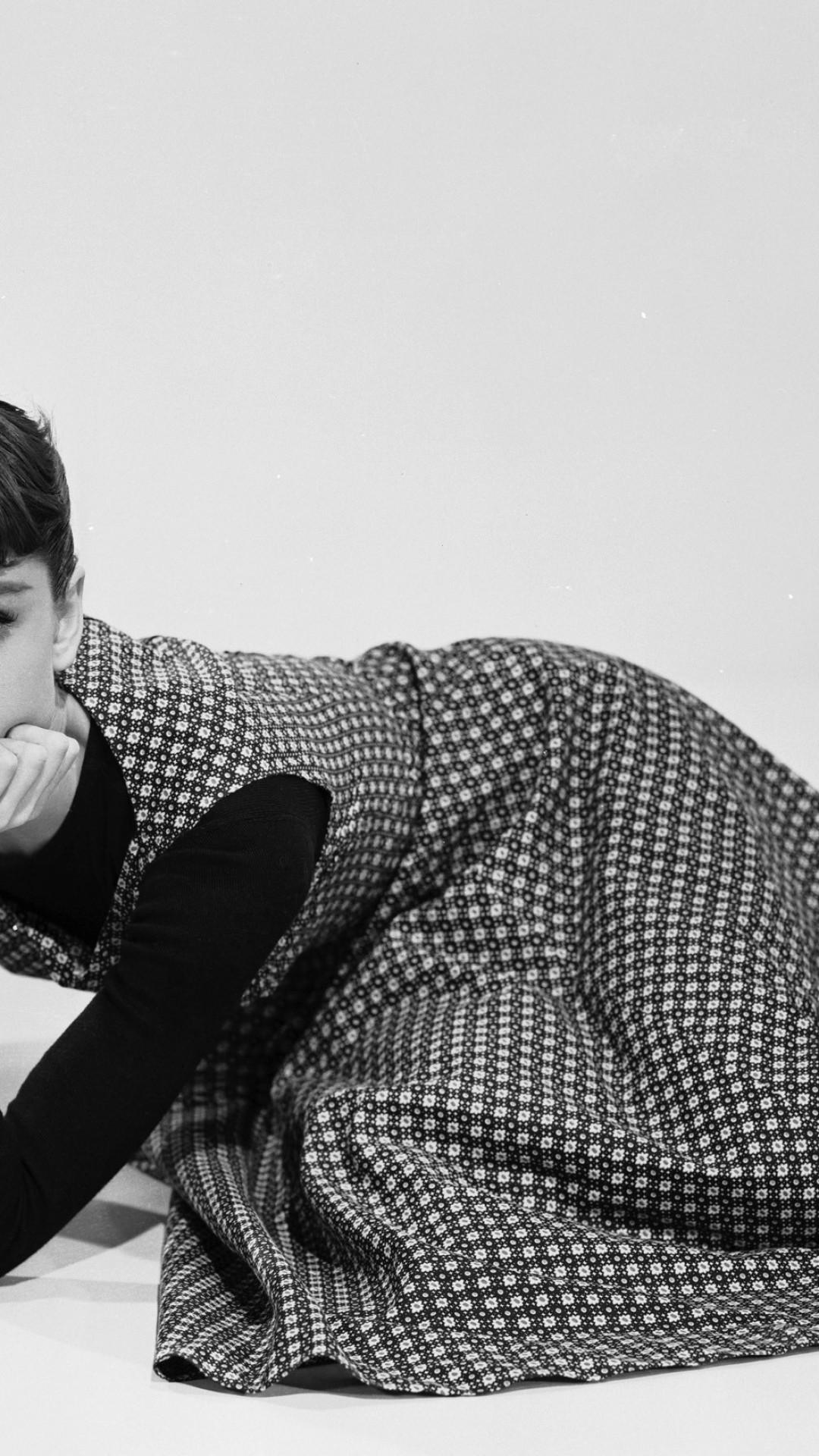 1080x1920 Audrey Hepburn iPhone 7 Plus Wallpaper Download