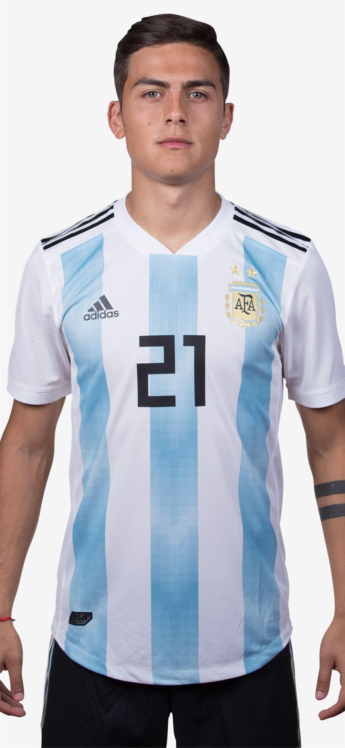 1125x2436 Paulo Dybala render iPhone X Wallpaper Free Download