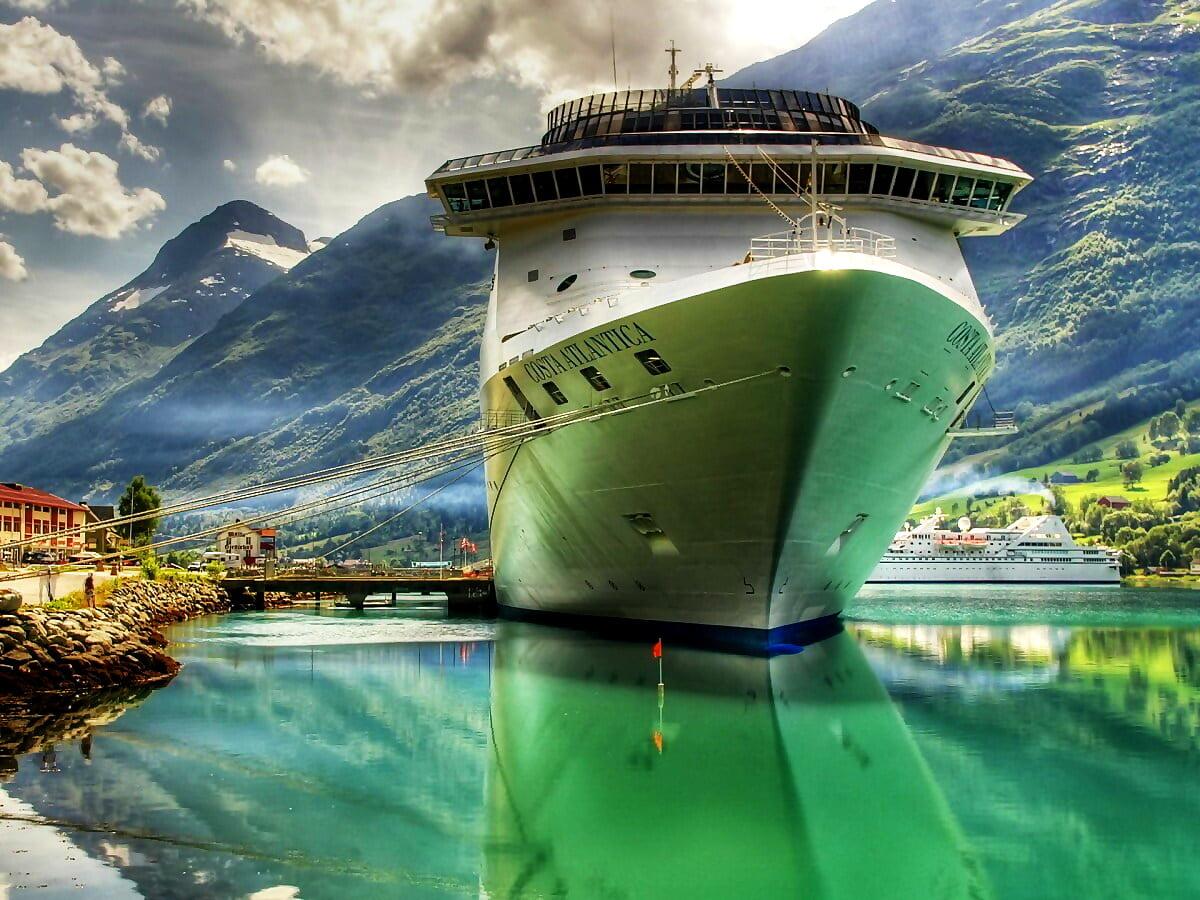 1200x900 Background Cruise Ship, Mountains, Green. TOP Free picture