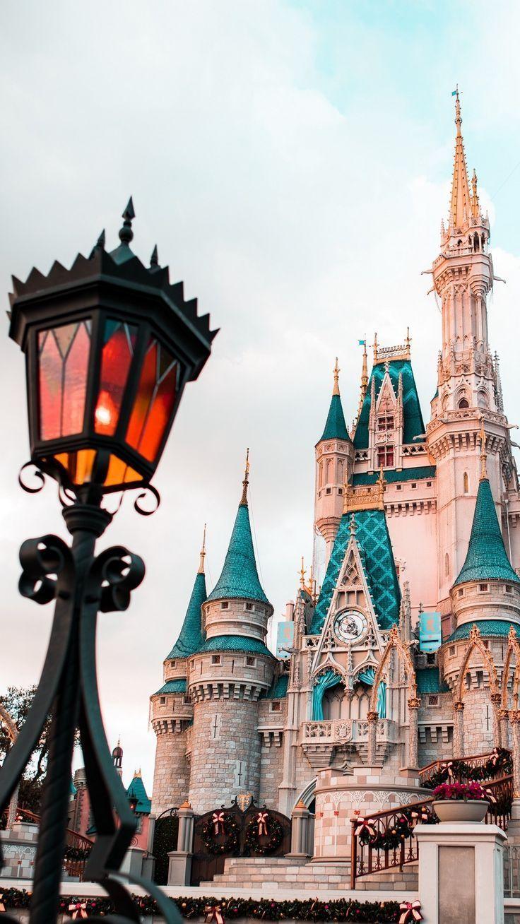 736x1308 iPhone Wallpaper #Disneyland #iPhone #iphonewallpaper # Wallpaper #tumblrwallpap. Disneylandia, Disney world fotos, Fondo de pantalla iphone disney