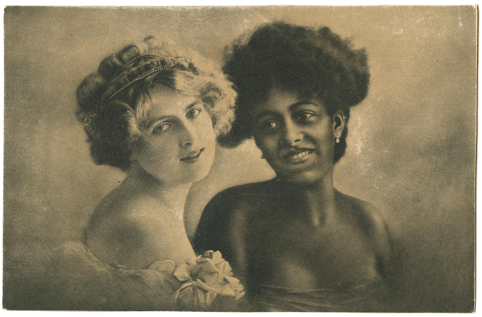 1687x1110 Vintage Women Photo! Graphics Fairy