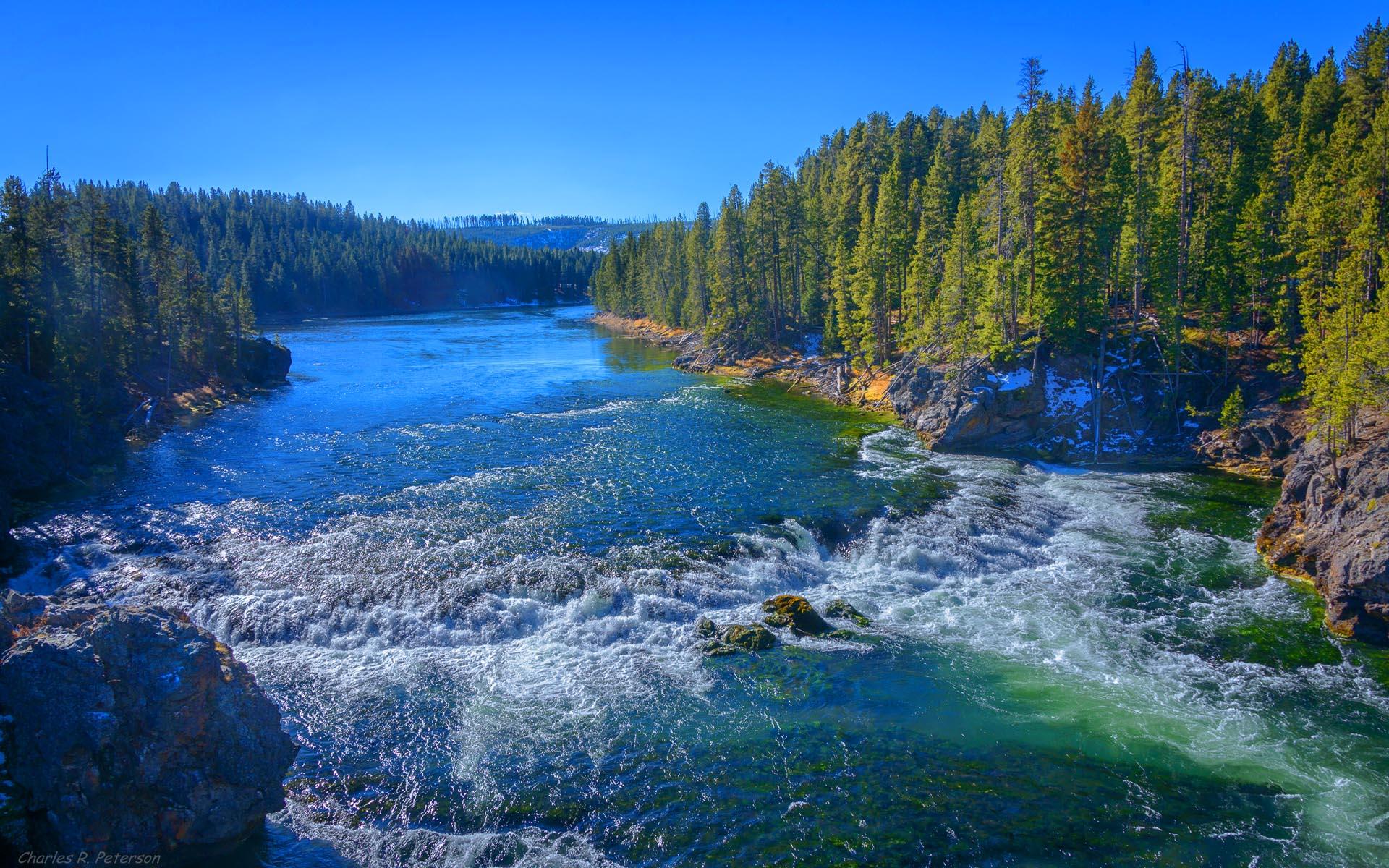 1920x1200 Yellowstone River In Yellowstone National Park In United States :