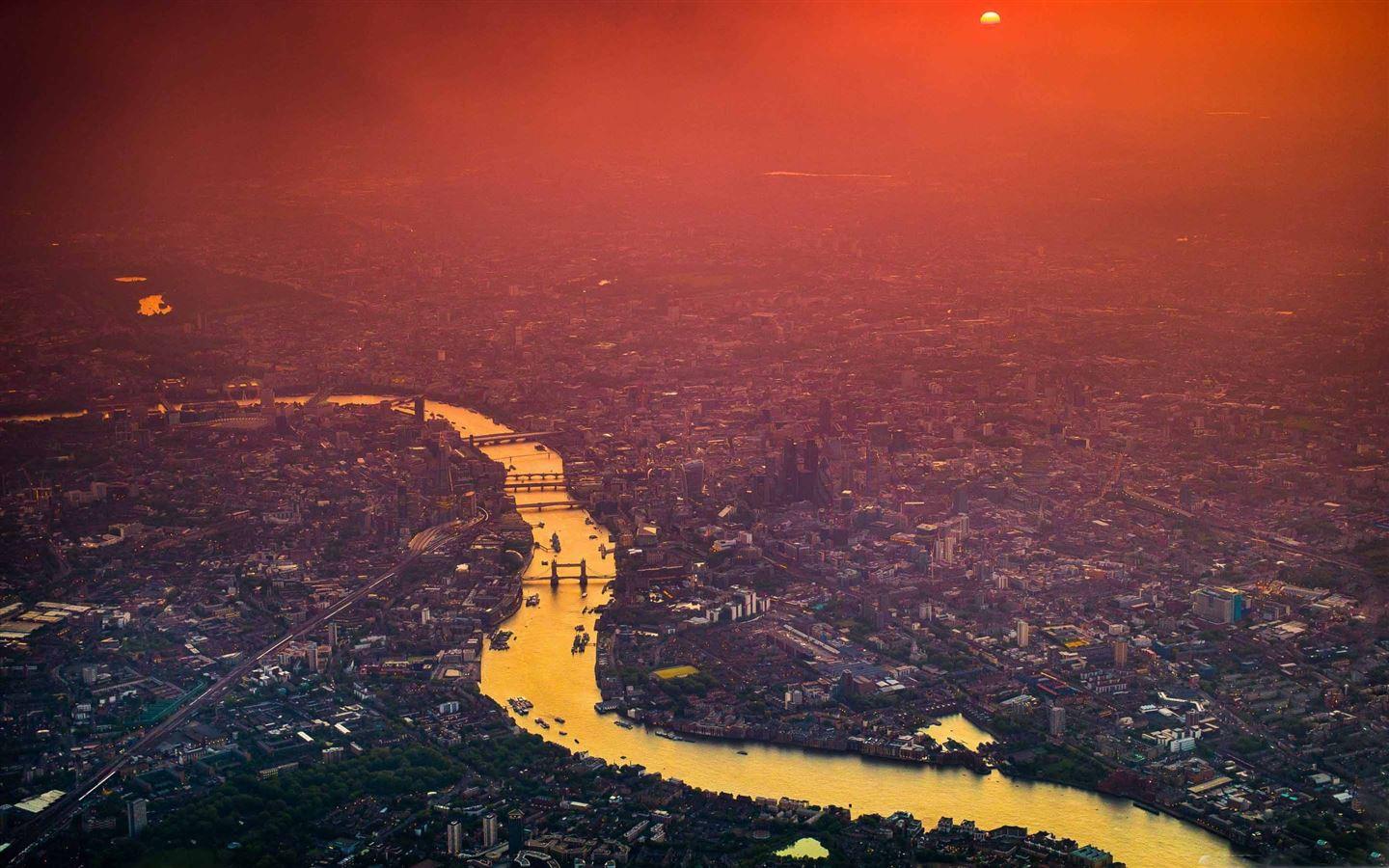 1440x900 The London MacBook Air Wallpaper Download