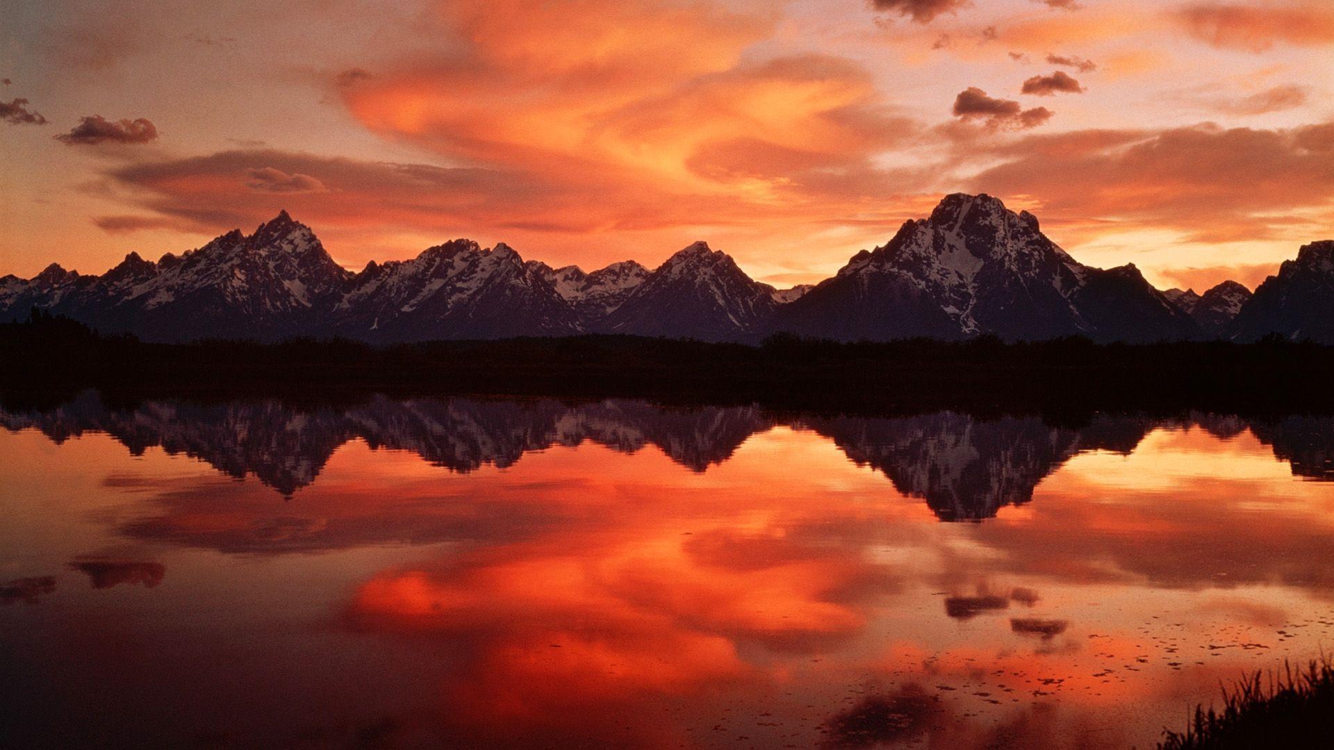 1920x1080 Mountain Sunset Wallpaper