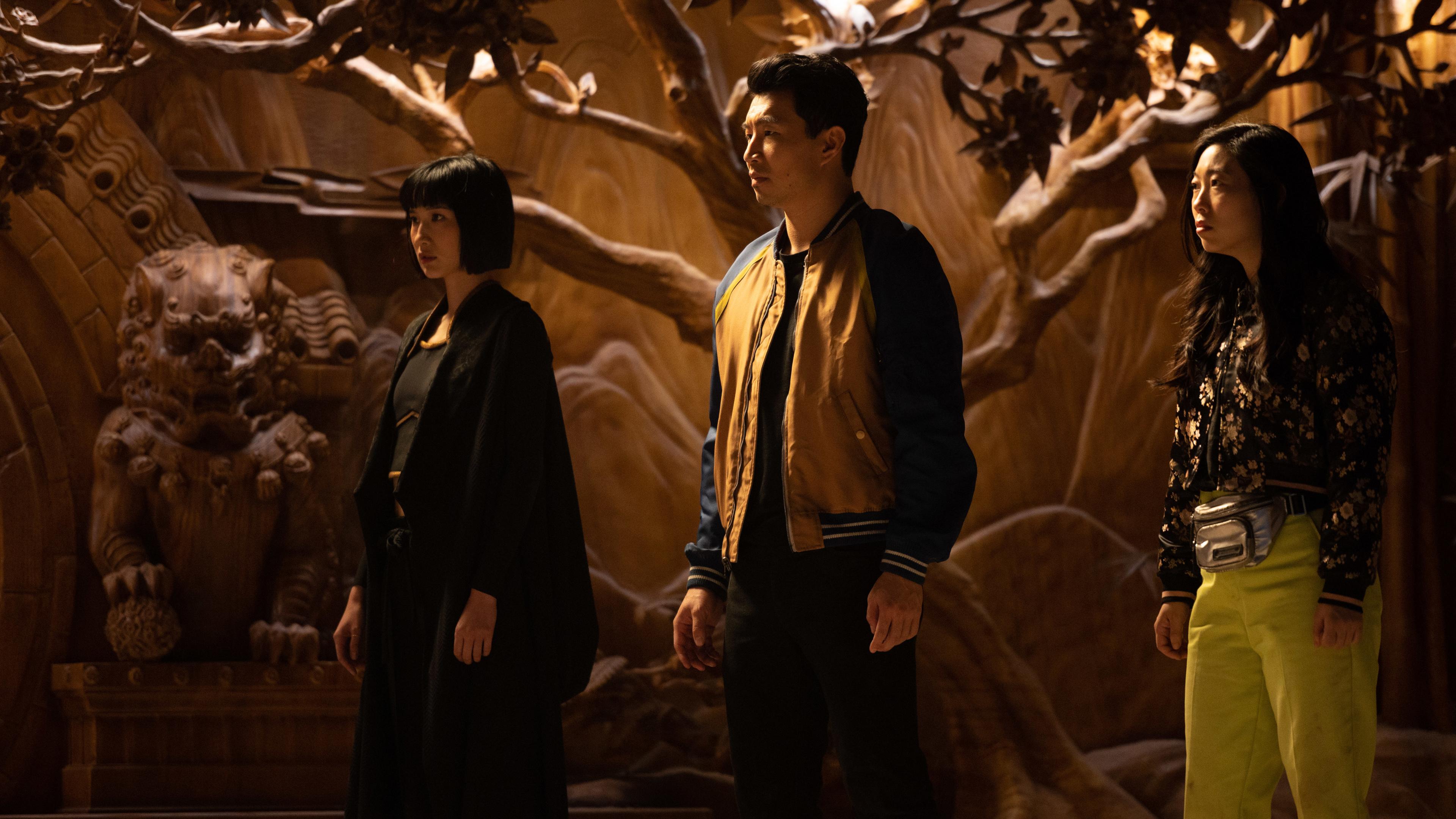3840x2160 Awkwafina Meng'er Zhang Simu Liu 4K HD Shang Chi And The Legend Of The Ten Rings Wallpaper