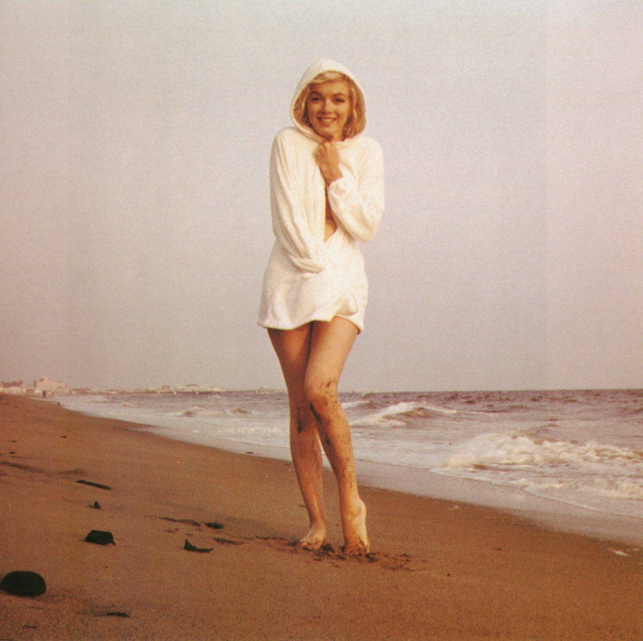 1300x1297 Marilyn Monroe Threesome Sex Tape With JFK And RFK Up For Auction