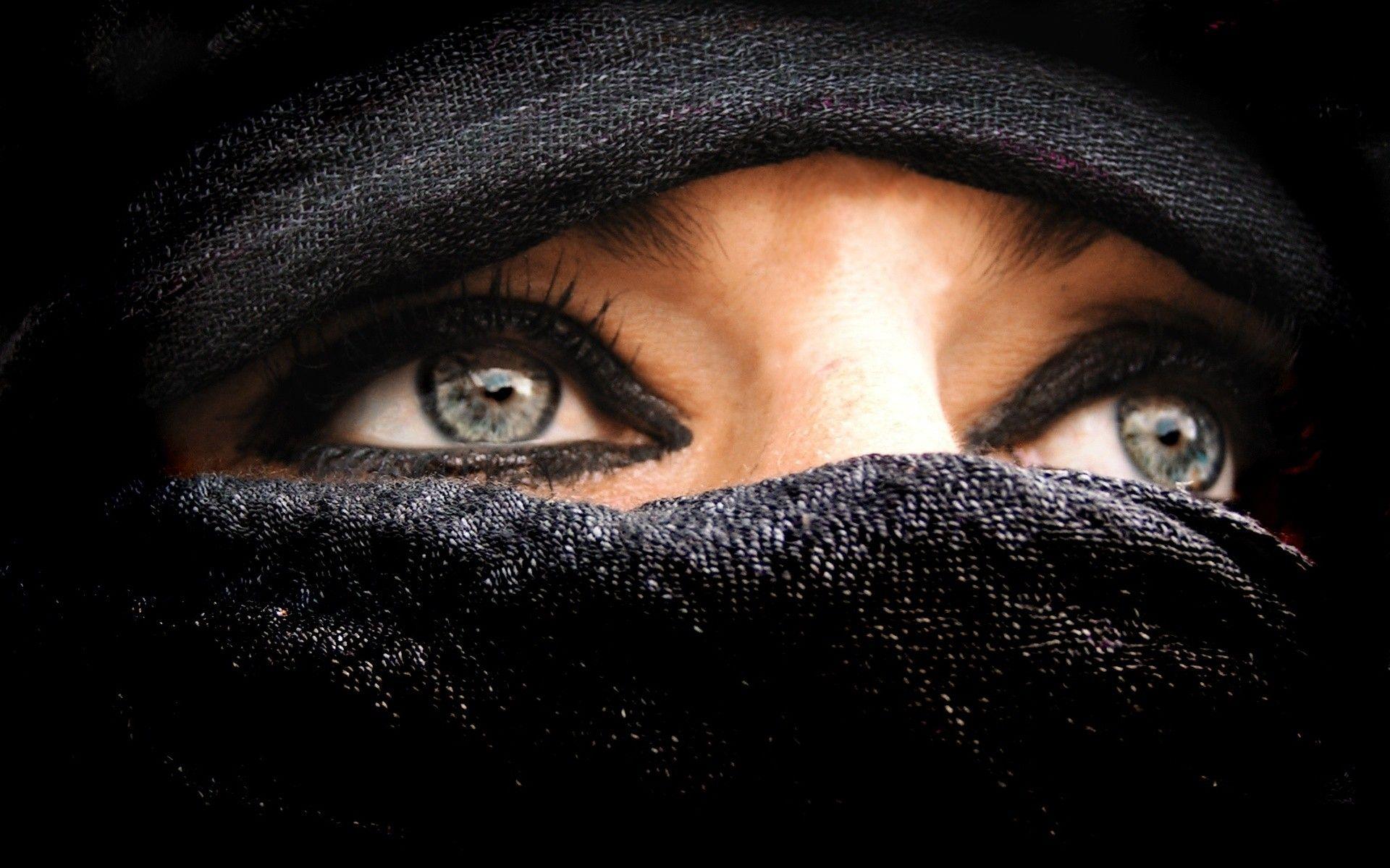 1920x1200 Eyes Wallpaper HD