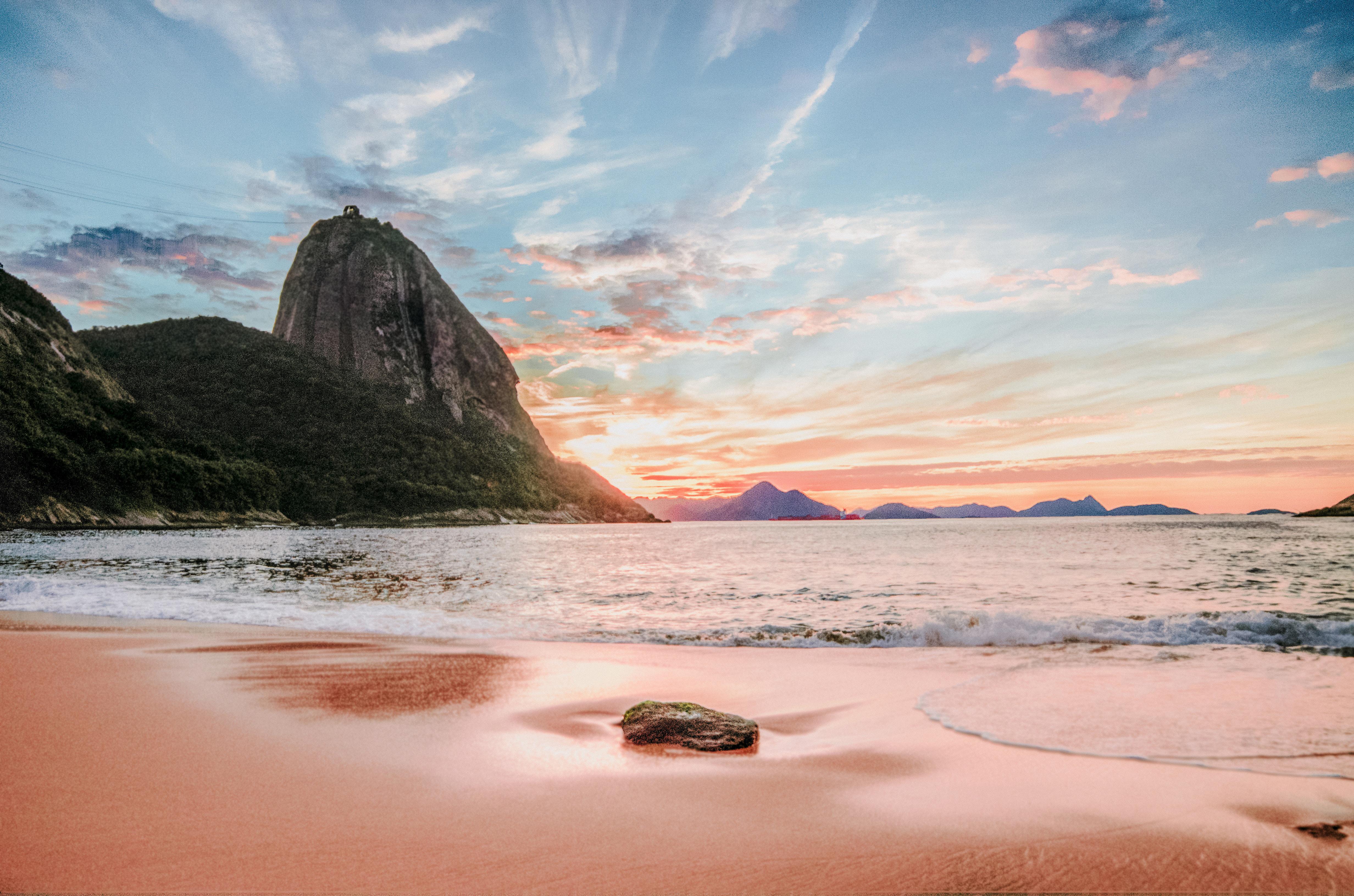 4928x3264 Beach in Urca, Rio de Janeiro, Brazil 4k Ultra HD Wallpaper