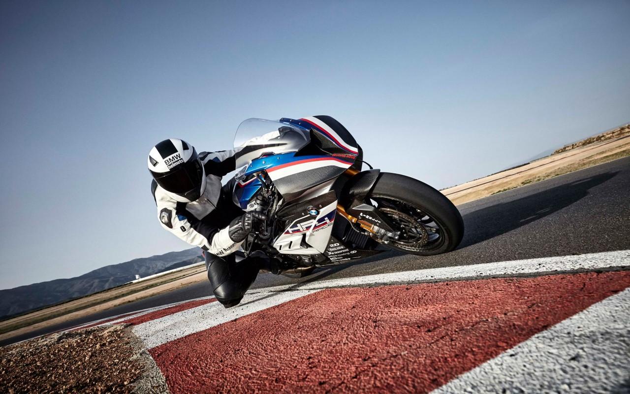 1280x800 BMW HP Race Wallpaper 3D Models. Free