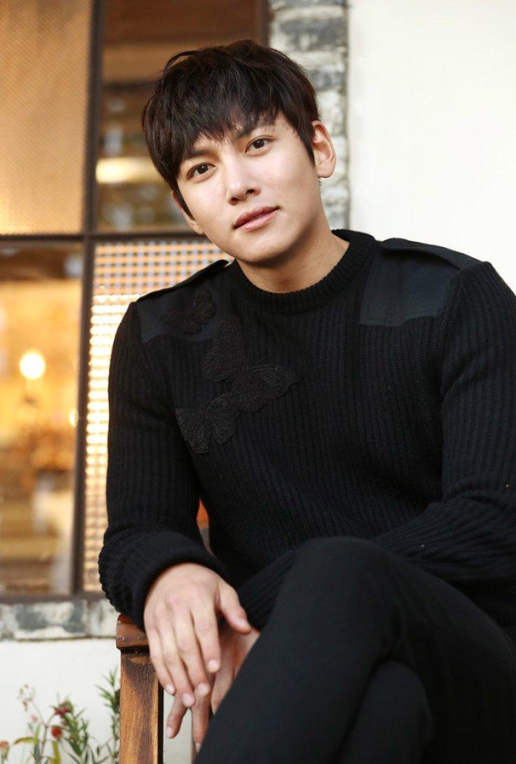 740x1095 Ji Chang Wook Says Shooting Action Packed “The K2” Was Not Easy