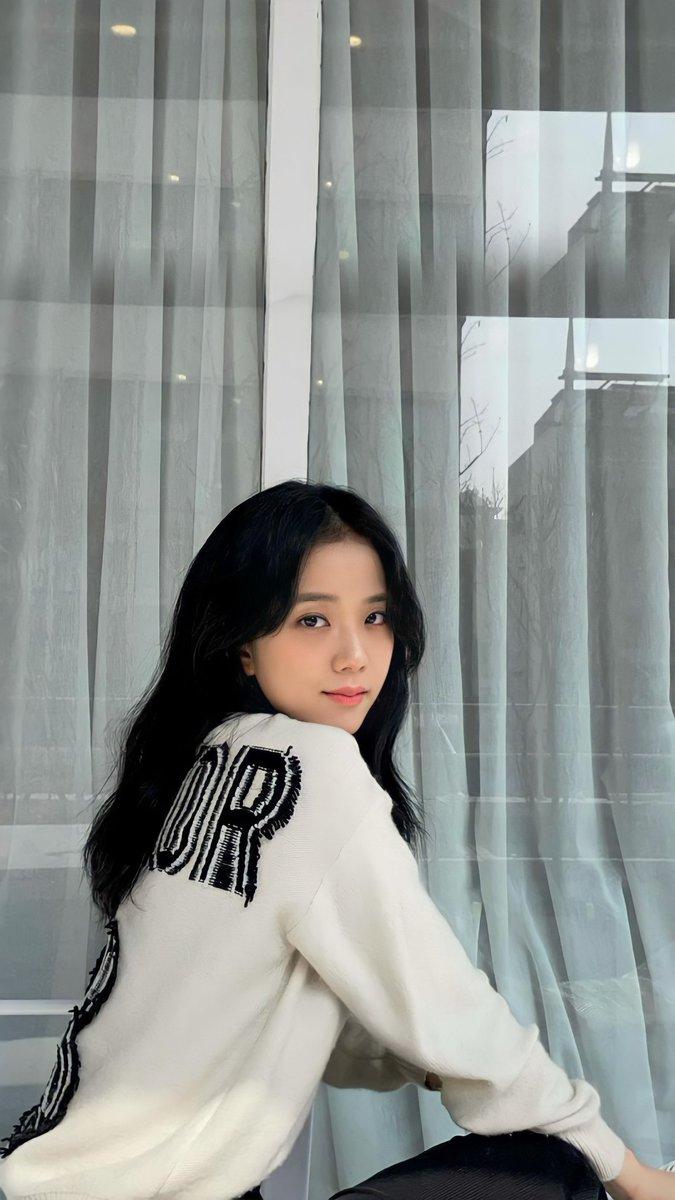 675x1200 BLACKPINK HD WALLPAPER jisoo new Ig post 031121 HD wallpaper extended Follow for more, feel free to use