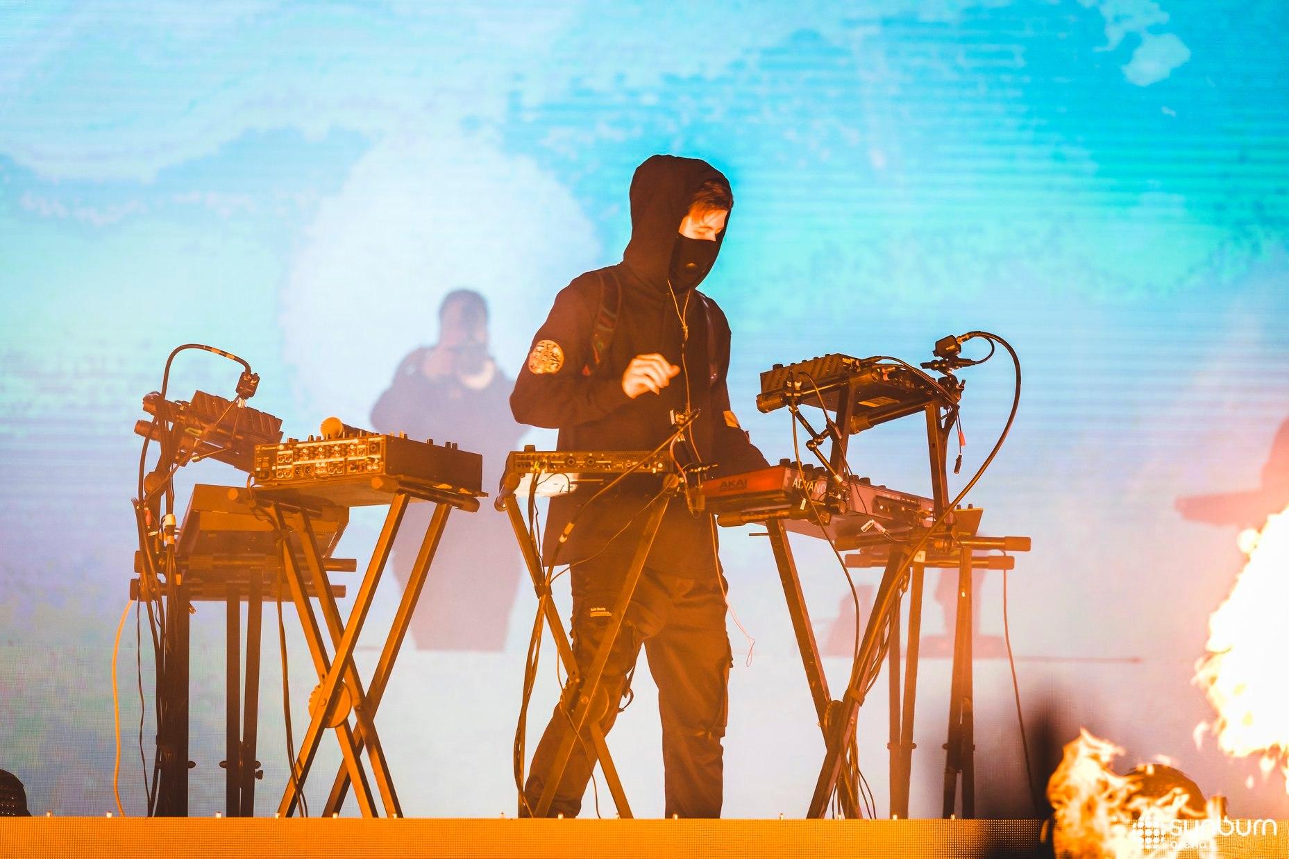 1857x1238 Alan Walker drops new crossover hit 'Alone Pt. II'