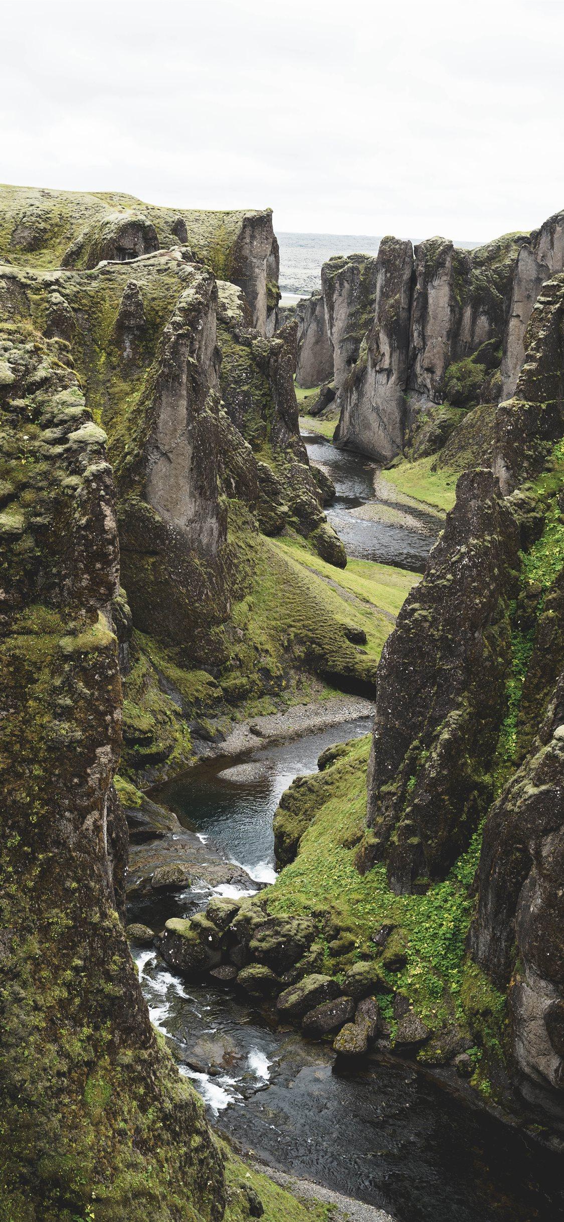 1125x2436 Best River iPhone X HD Wallpaper