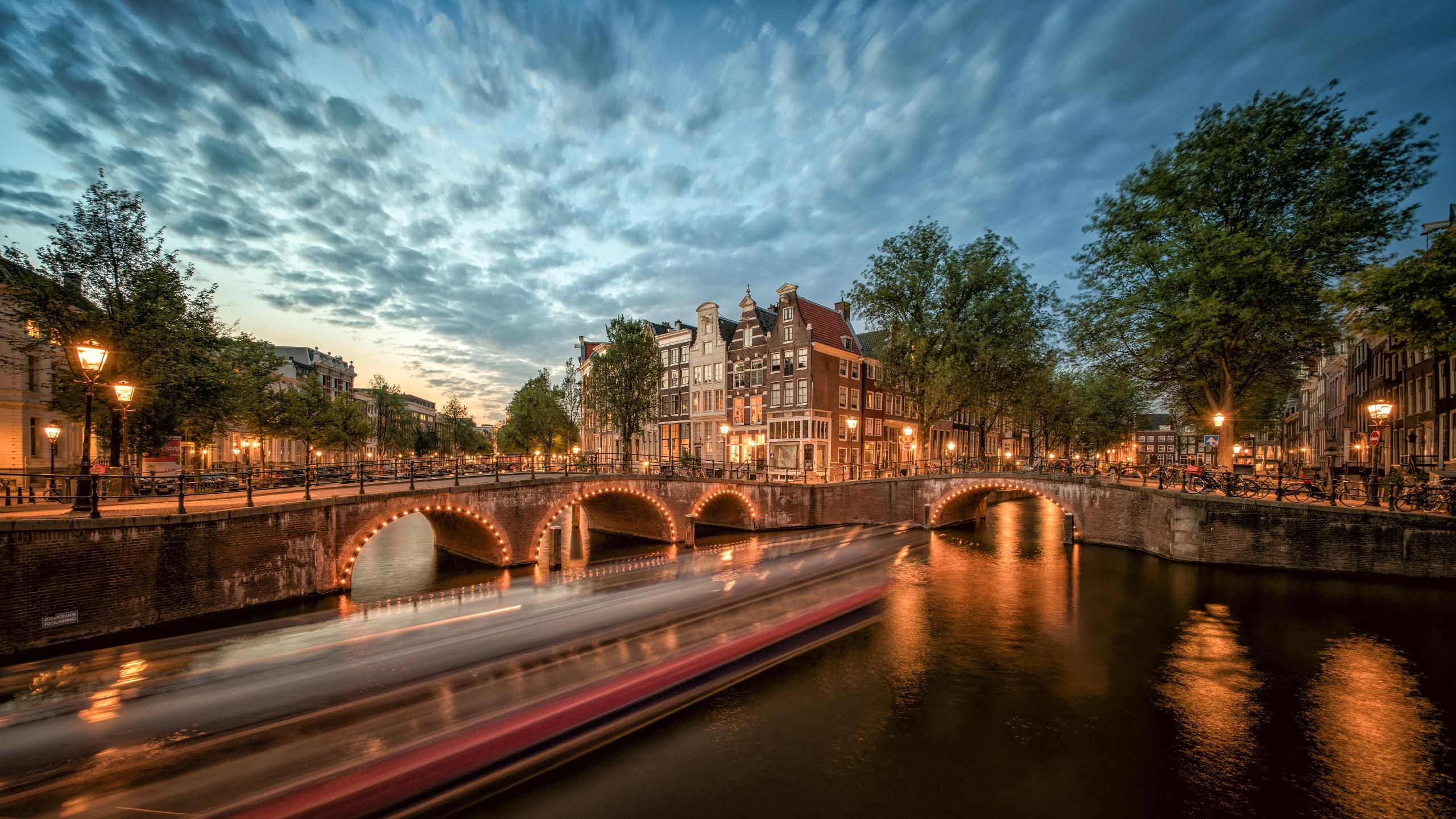 2560x1440 Amsterdam. Desktop wallpaper. 2560x1440