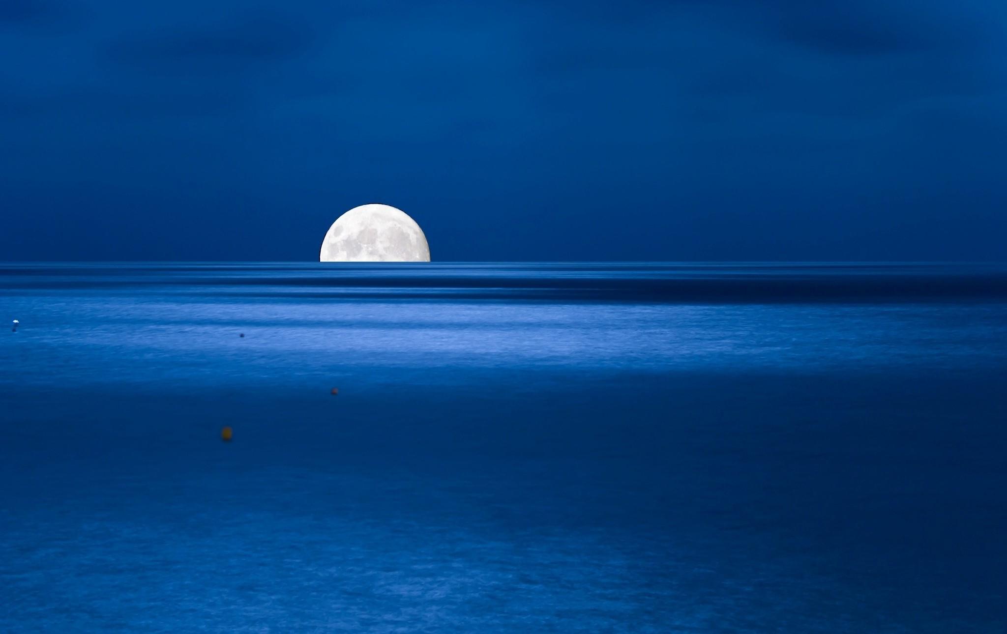2048x1290 nature moon water night sea wallpaper
