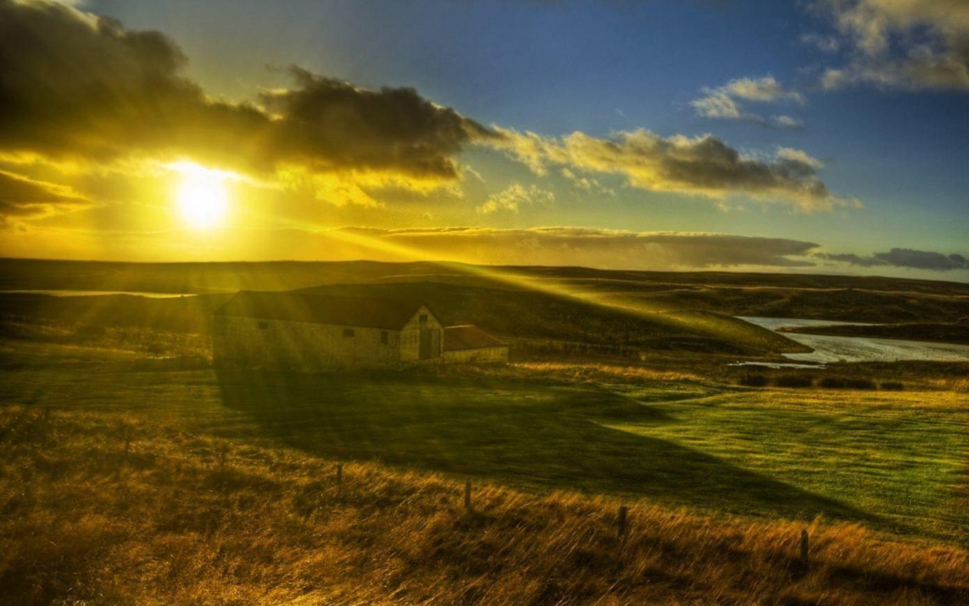 1392x870 Farmland Wallpaper