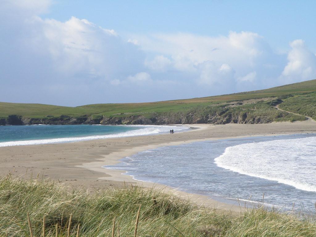 1024x768 Isthmus between Mainland Shetland and St. Ninian's Isle, S