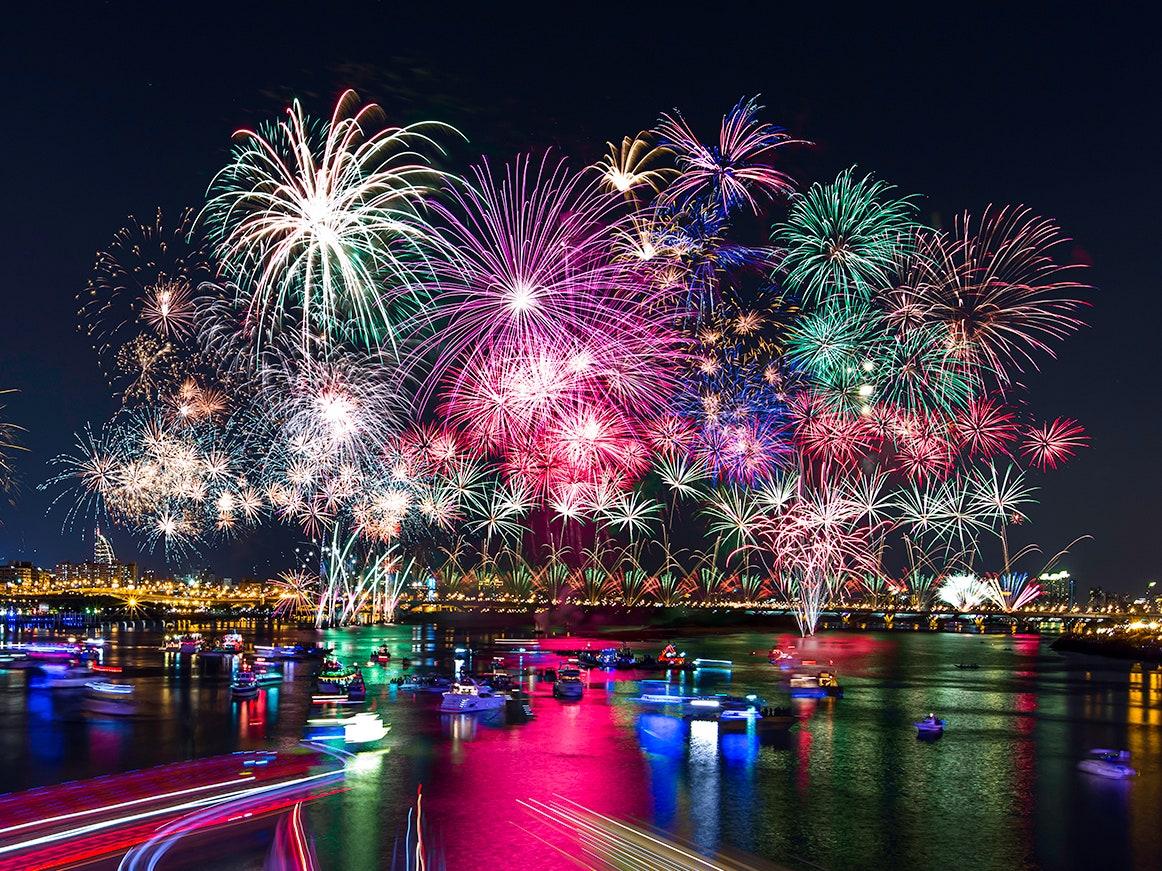 1162x871 How to Take Photo of Fireworks With Your Phone