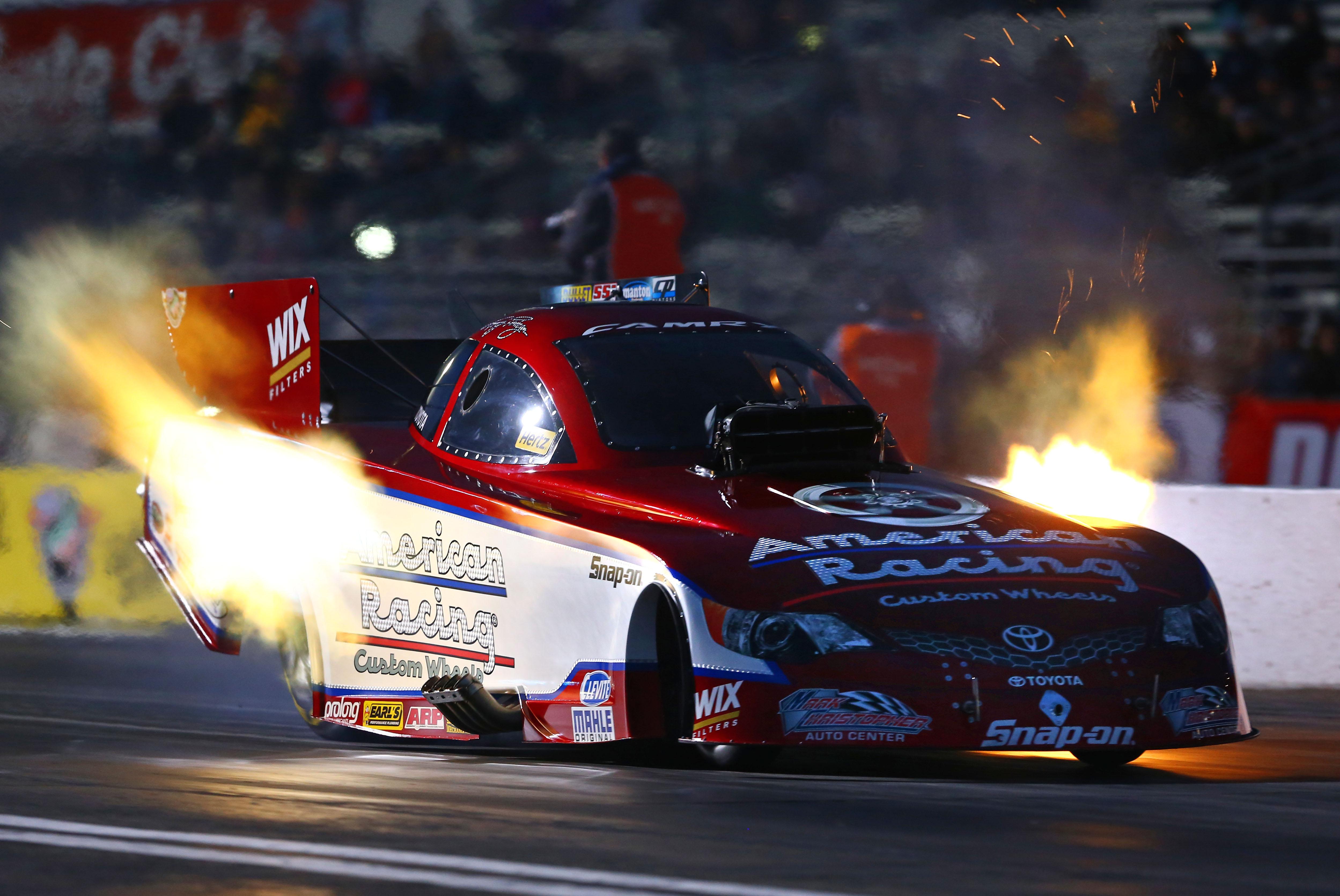 4996x3343 TONY PEDREGON AND THE AMERICAN RACING WHEELS NITRO FUNNY CAR TEAM HEAD INTO VEGAS FOR A LITTLE LADY LUCK