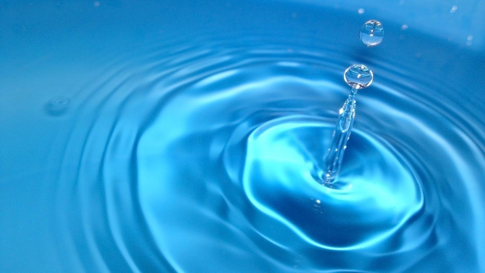 1600x900 Water Drop wallpaper 1600x900 desktop background
