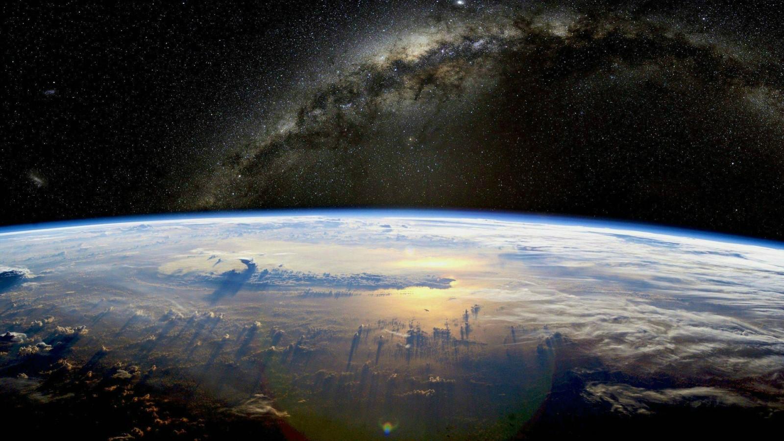 1600x900 Earth from Space HD Wallpaper 1600x900