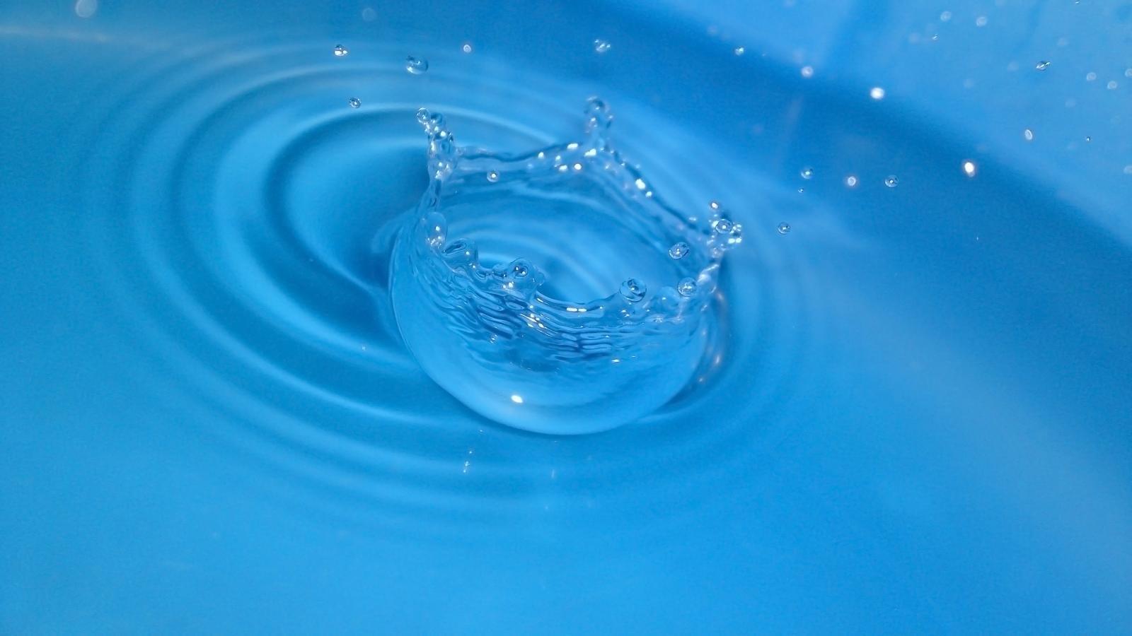 1600x900 Water Drop wallpaper 1600x900 desktop background