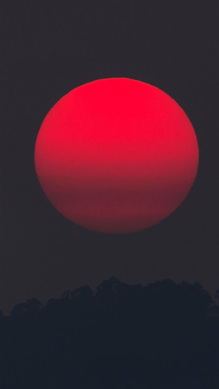 750x1334 super blue blood moon iPhone Wallpaper Free Download