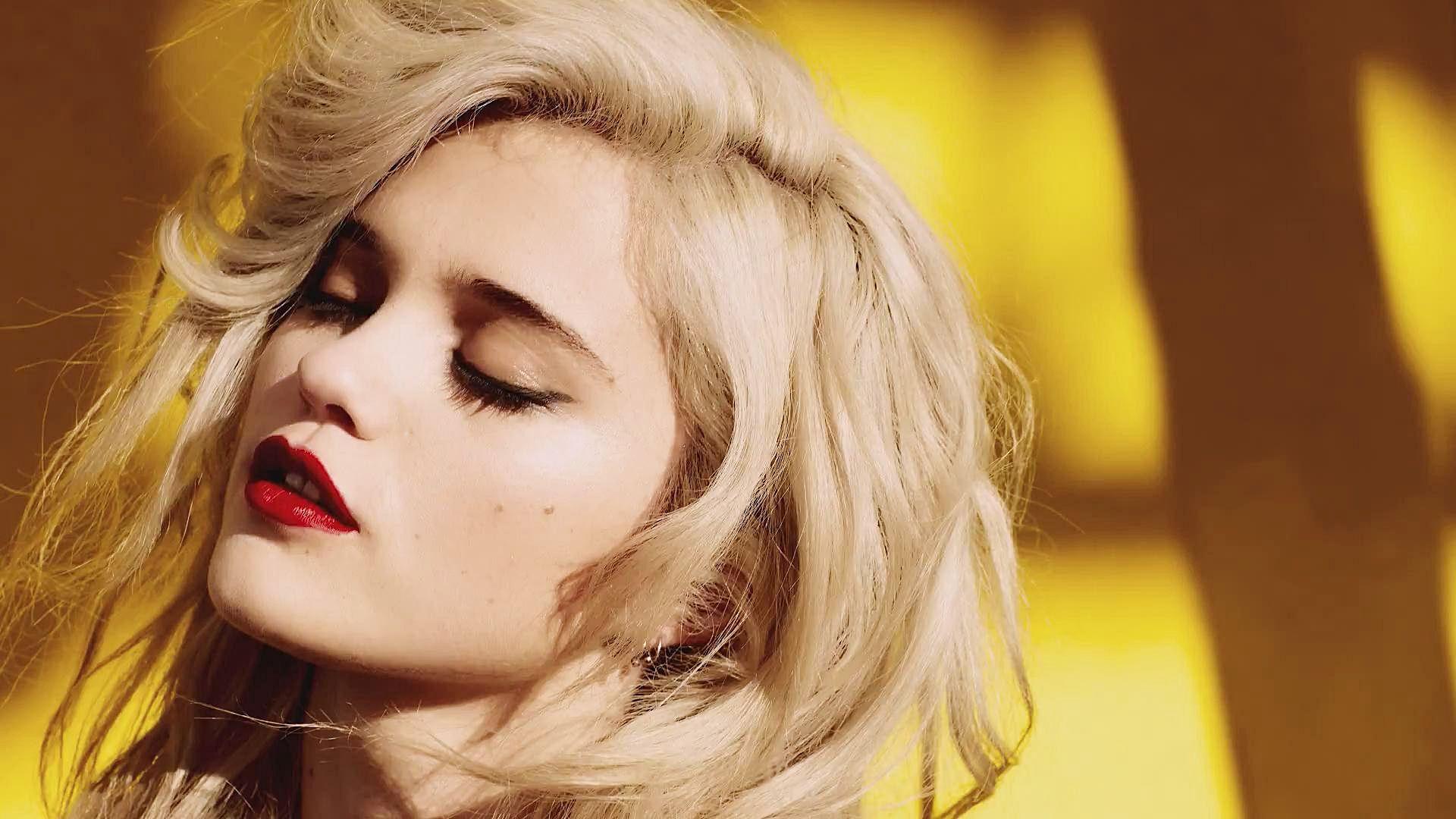 1920x1080 Sky Ferreira 36479 1920x1080px