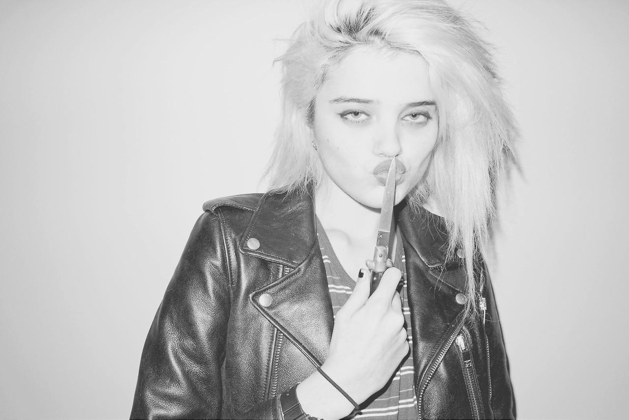 1280x855 Sky Ferreira Wallpaper HD Download