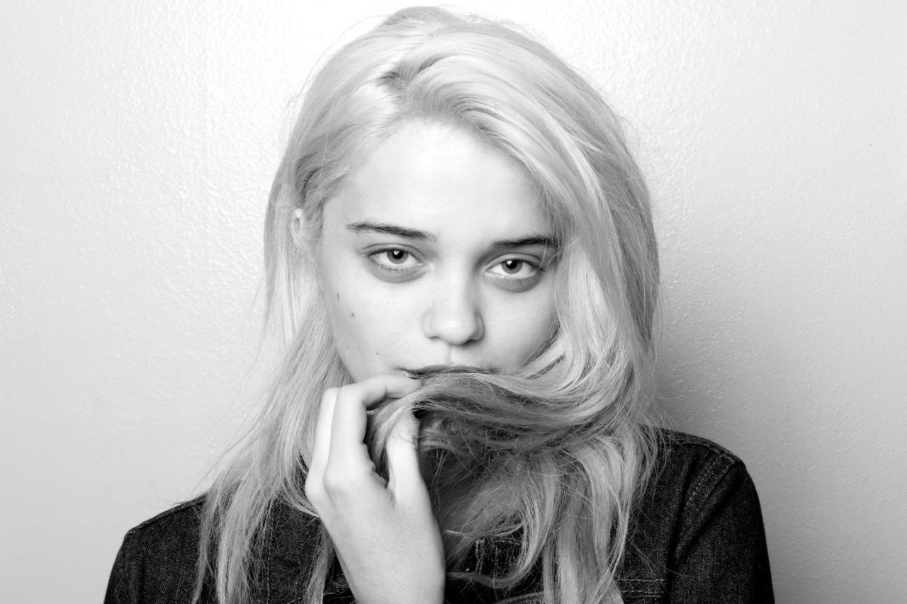 1280x853 Most viewed Sky Ferreira wallpaperK Wallpaper