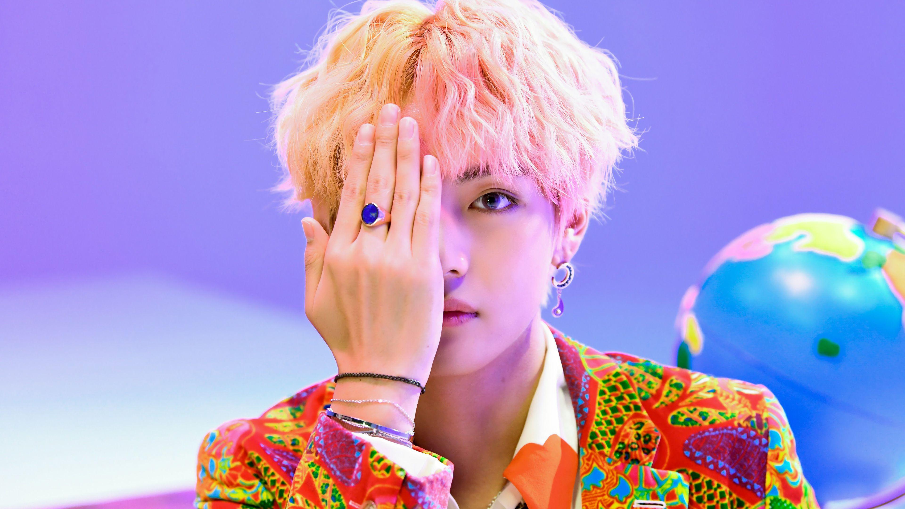 3840x2160 BTS V Laptop Wallpaper